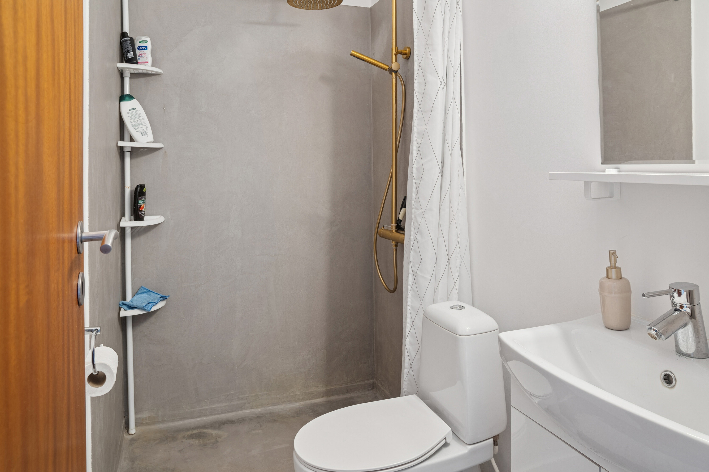 Fremhævet badeværelse billede i fuldskærmstilstand. Billede af Grøfthøjparken 163, 15. th., 8260 Viby J