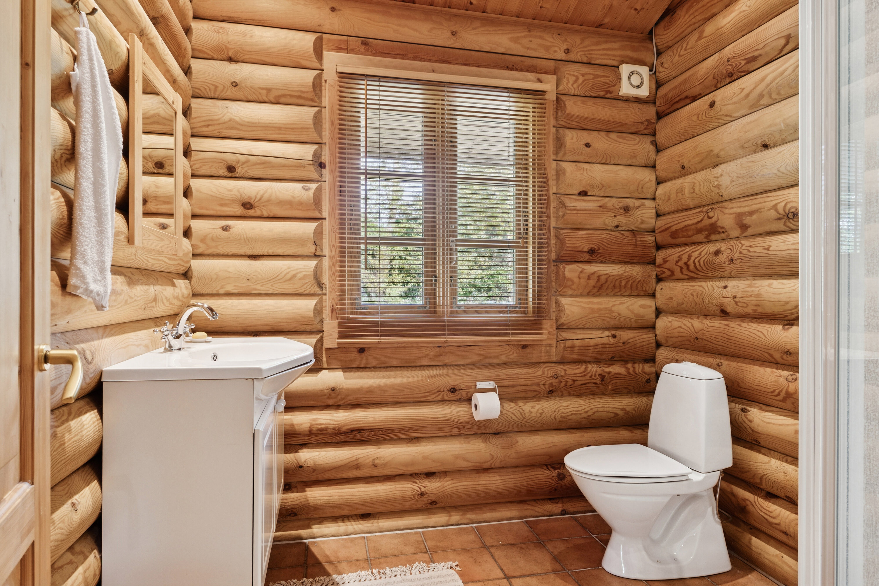 Fremhævet badeværelse billede i fuldskærmstilstand. Billede af Spurvevej 19, Ellinge Lyng, 4560 Vig