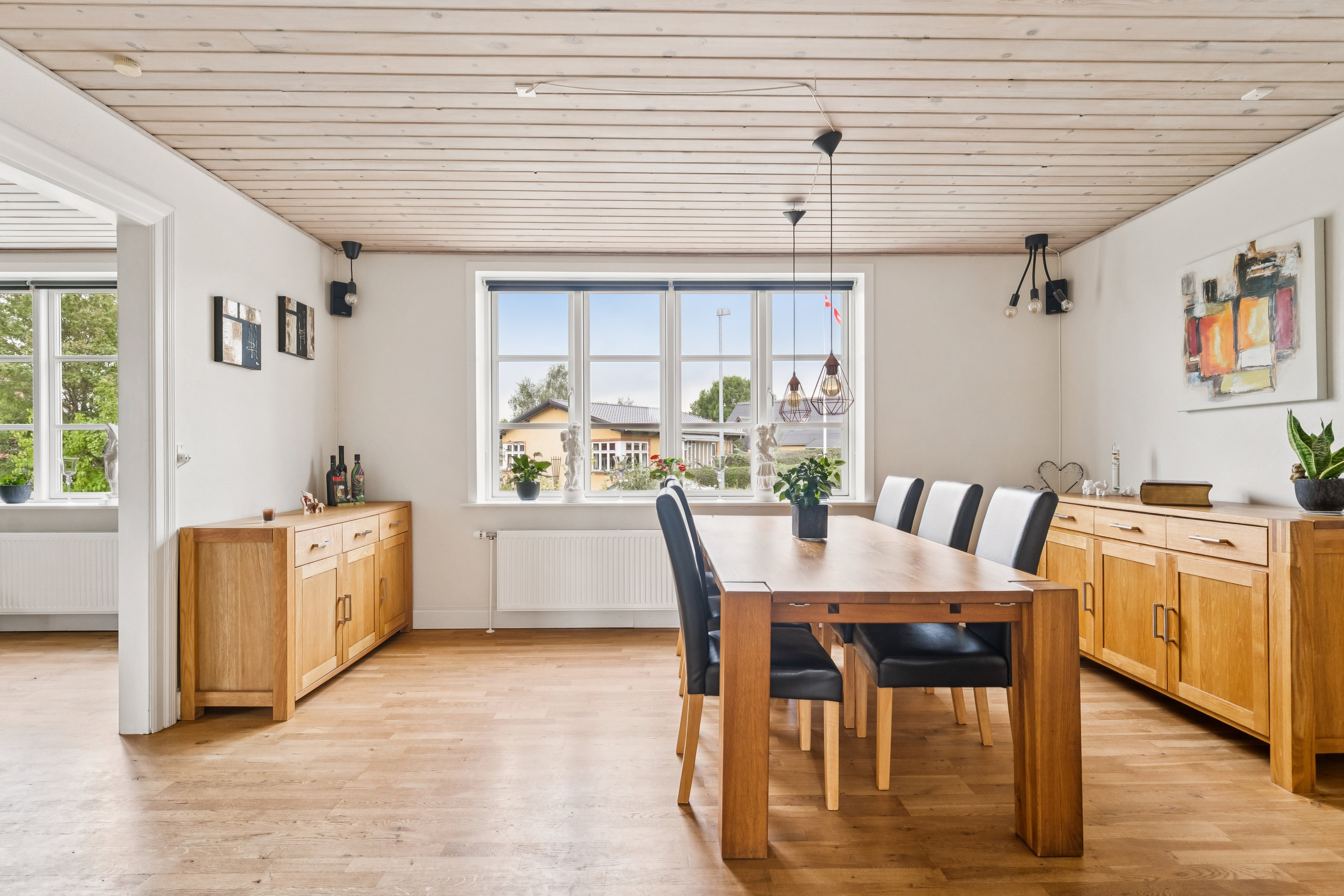 Fremhævet stue billede i fuldskærmstilstand. Billede af Fælledvej 12, 8870 Langå