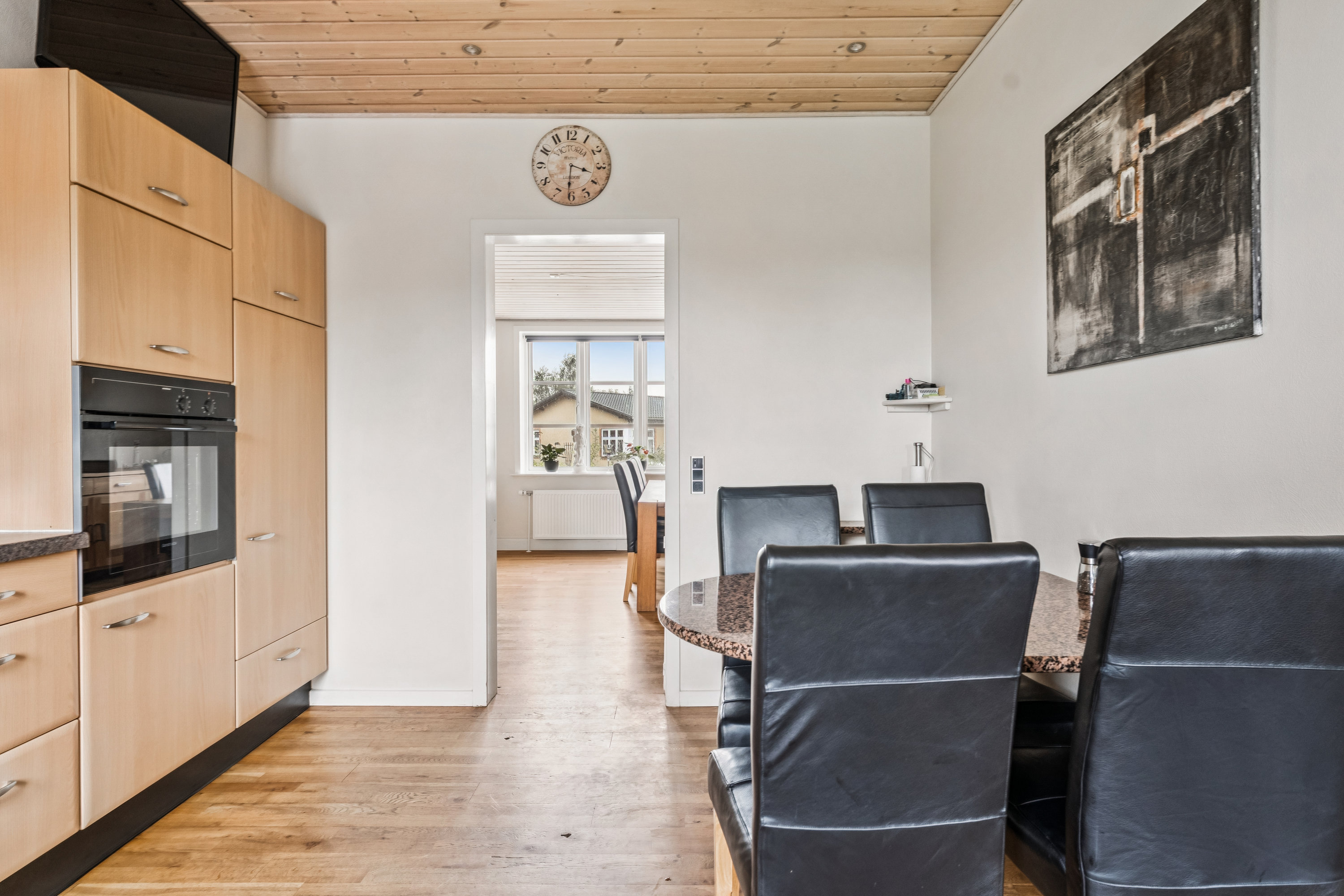 Fremhævet stue billede i fuldskærmstilstand. Billede af Fælledvej 12, 8870 Langå