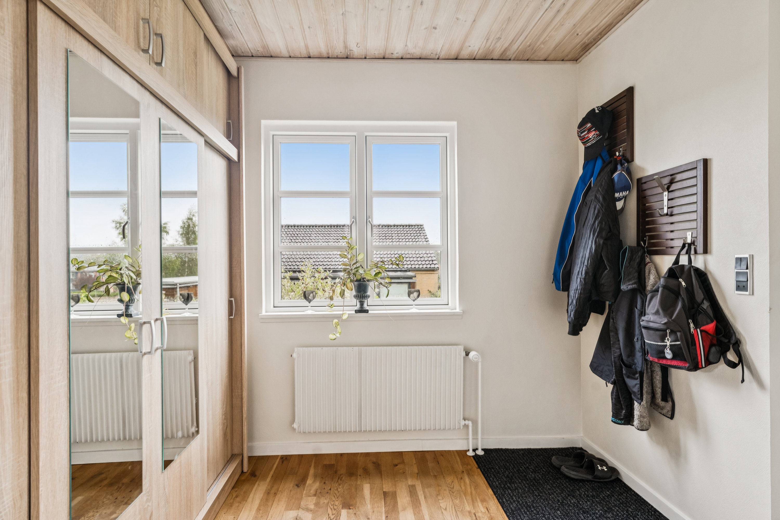 Fremhævet gang billede i fuldskærmstilstand. Billede af Fælledvej 12, 8870 Langå