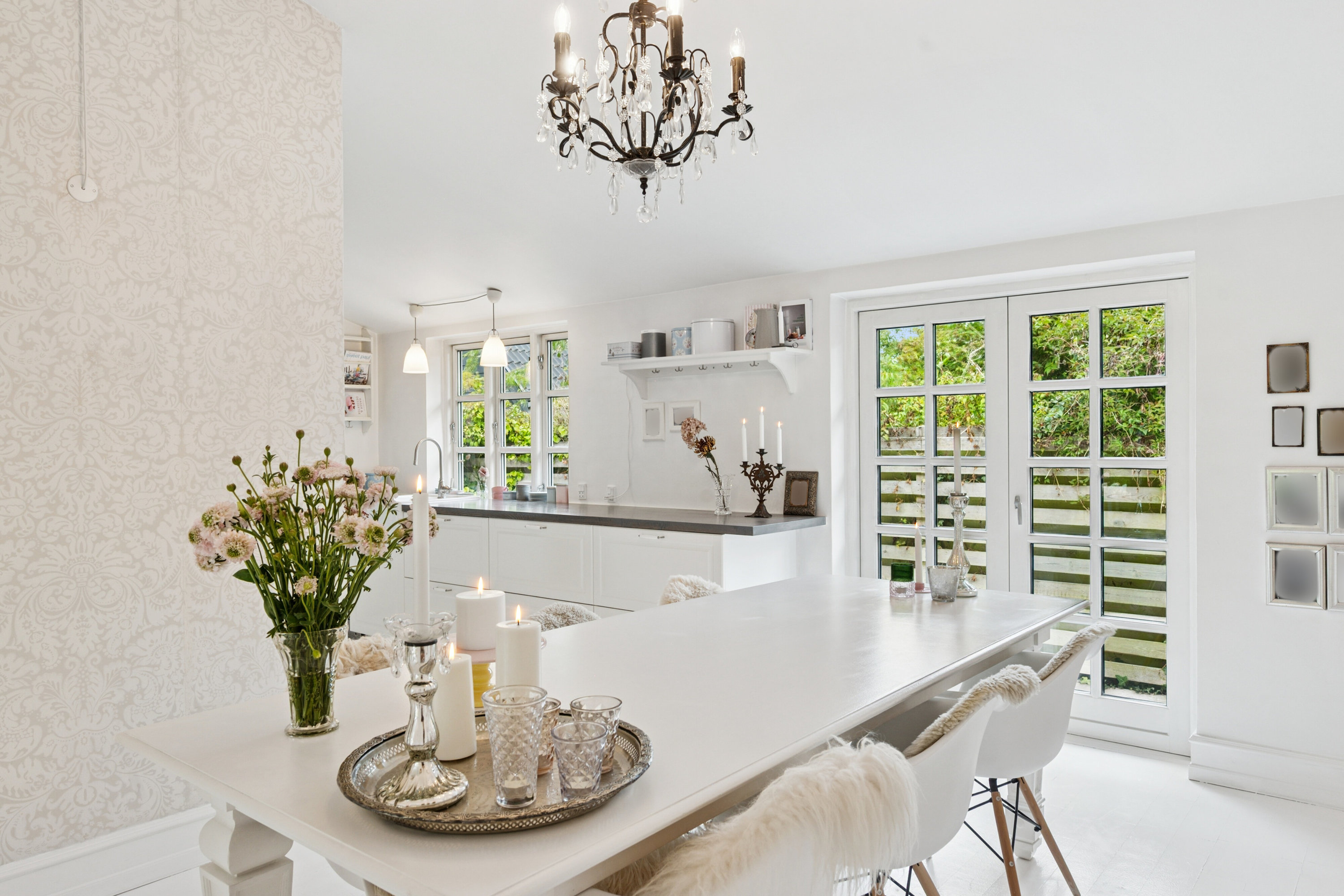 Fremhævet spisestue billede i fuldskærmstilstand. Billede af Ejbydalsvej 12, 2600 Glostrup