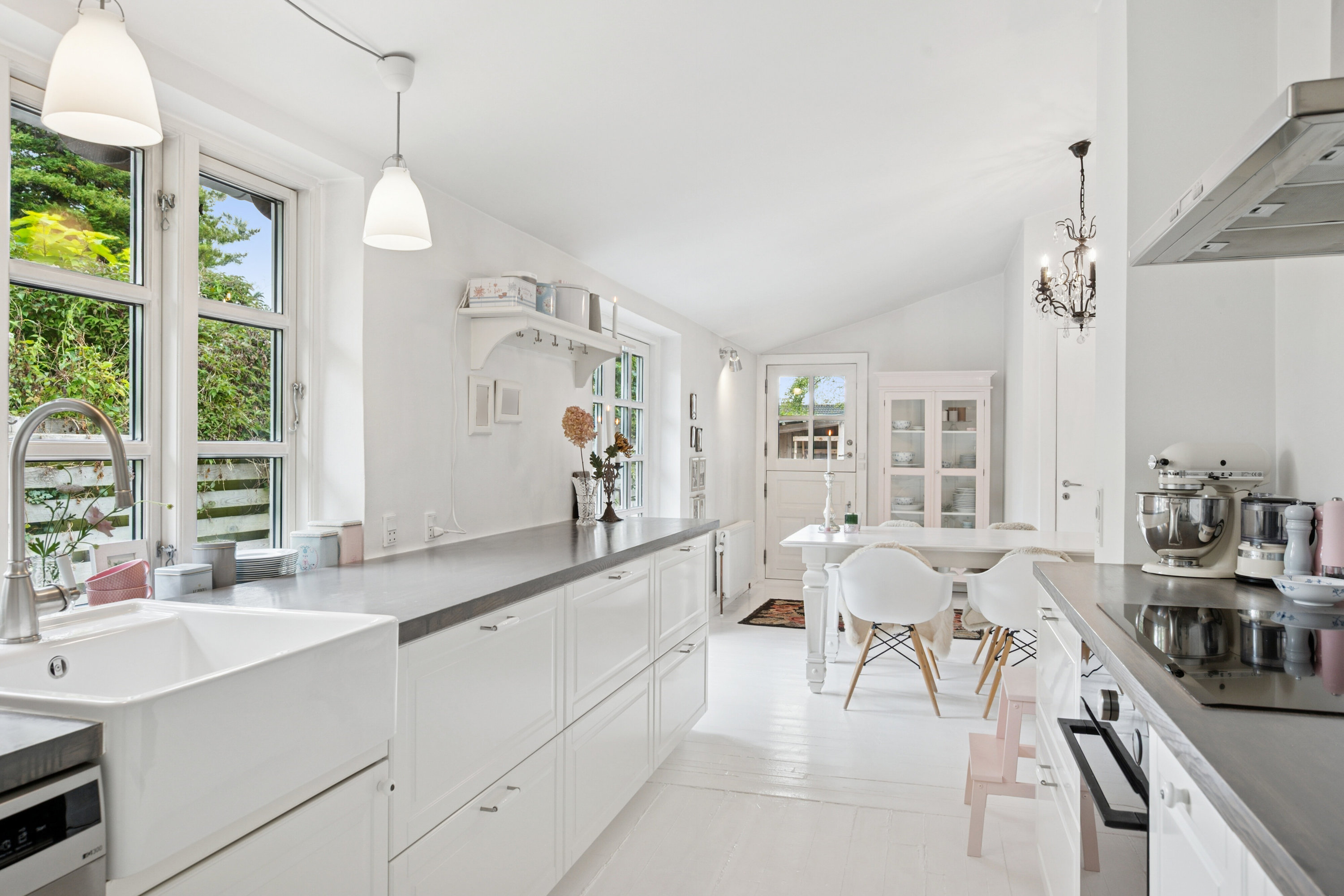 Fremhævet køkken billede i fuldskærmstilstand. Billede af Ejbydalsvej 12, 2600 Glostrup