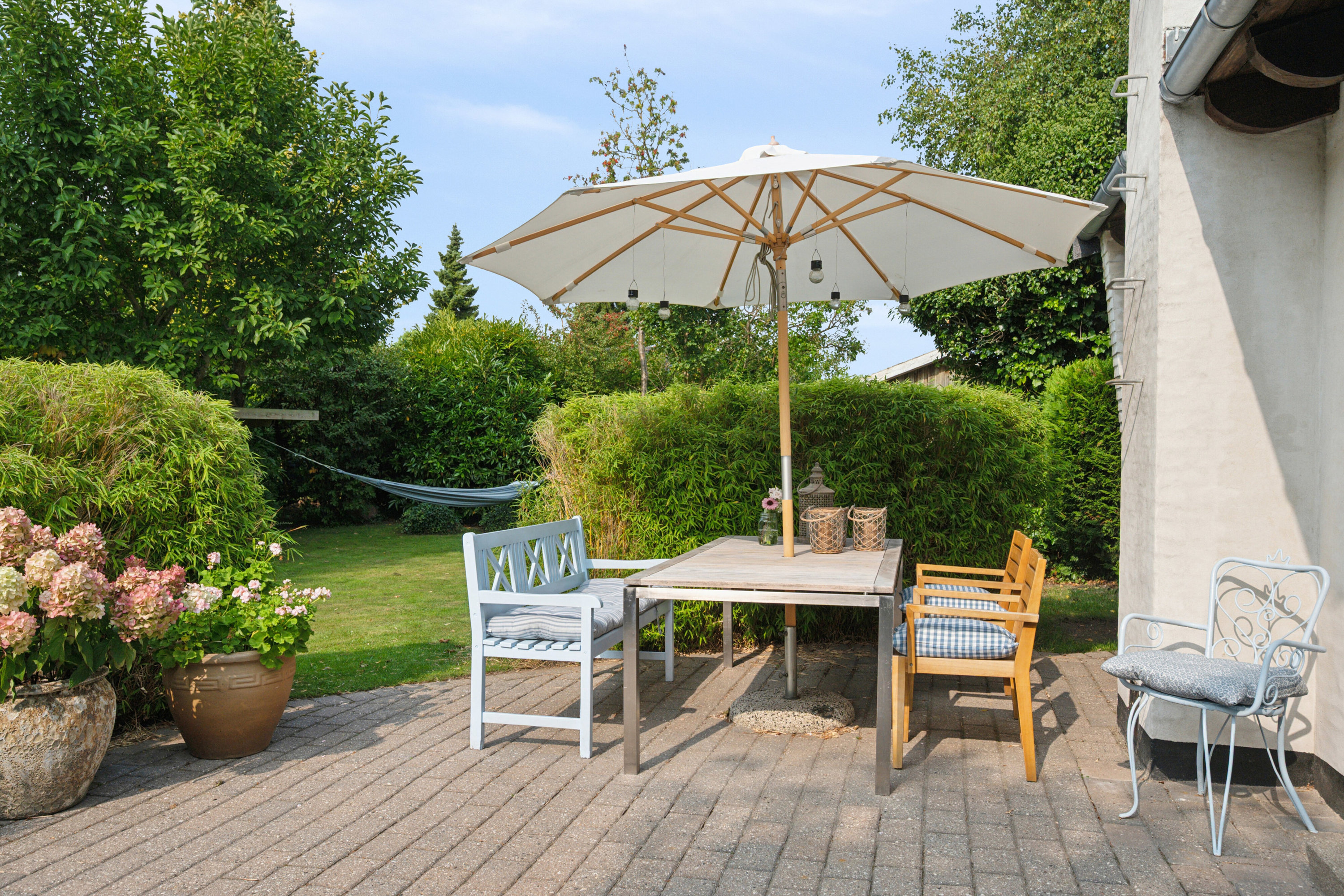 Fremhævet terrasse billede i fuldskærmstilstand. Billede af Ejbydalsvej 12, 2600 Glostrup