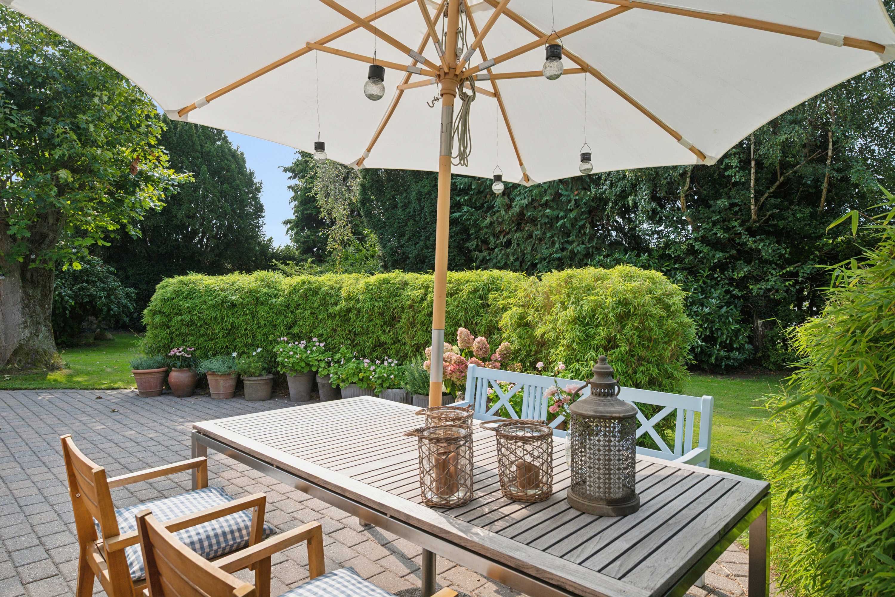 Fremhævet terrasse billede i fuldskærmstilstand. Billede af Ejbydalsvej 12, 2600 Glostrup