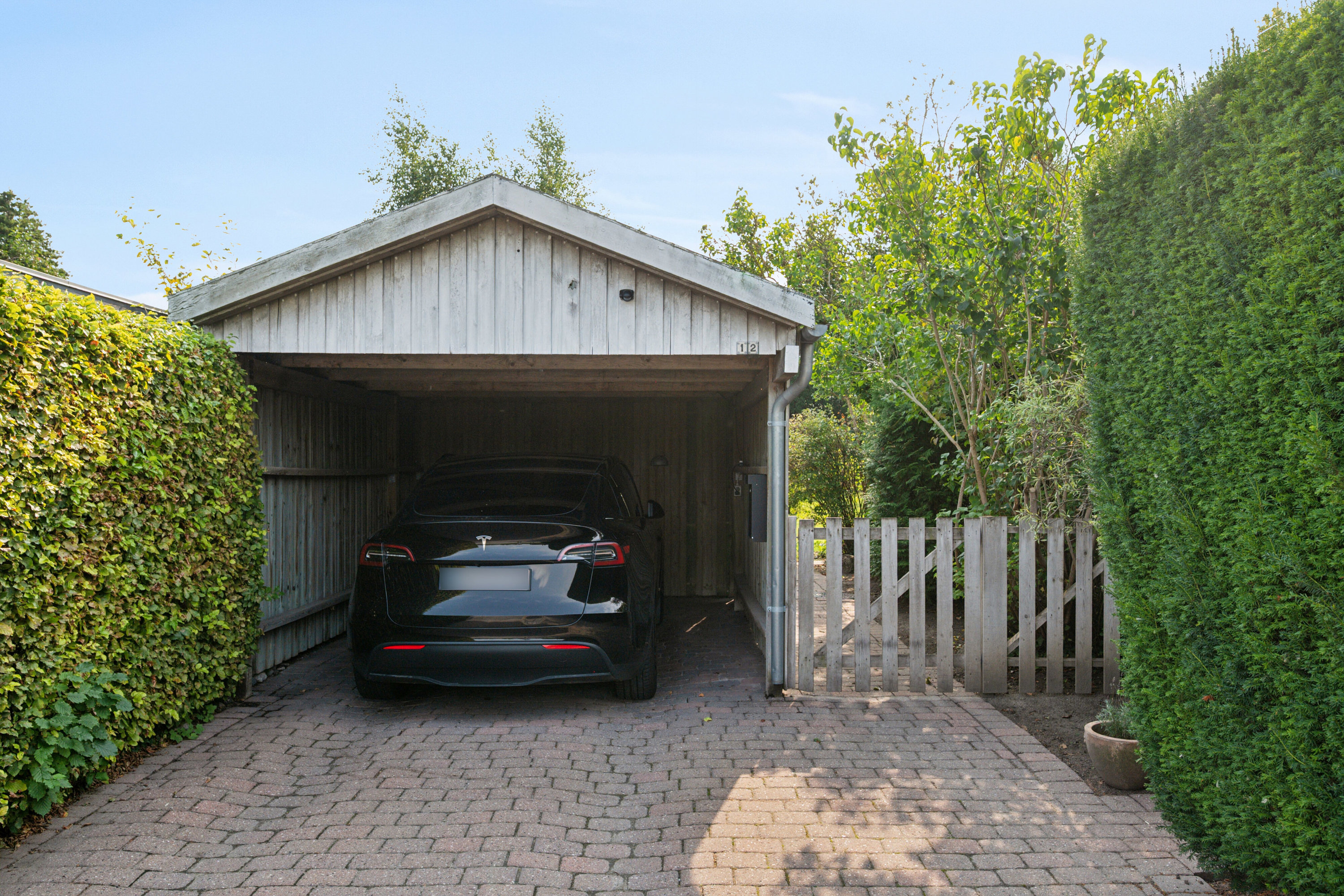 Fremhævet set fra vejen billede i fuldskærmstilstand. Billede af Ejbydalsvej 12, 2600 Glostrup