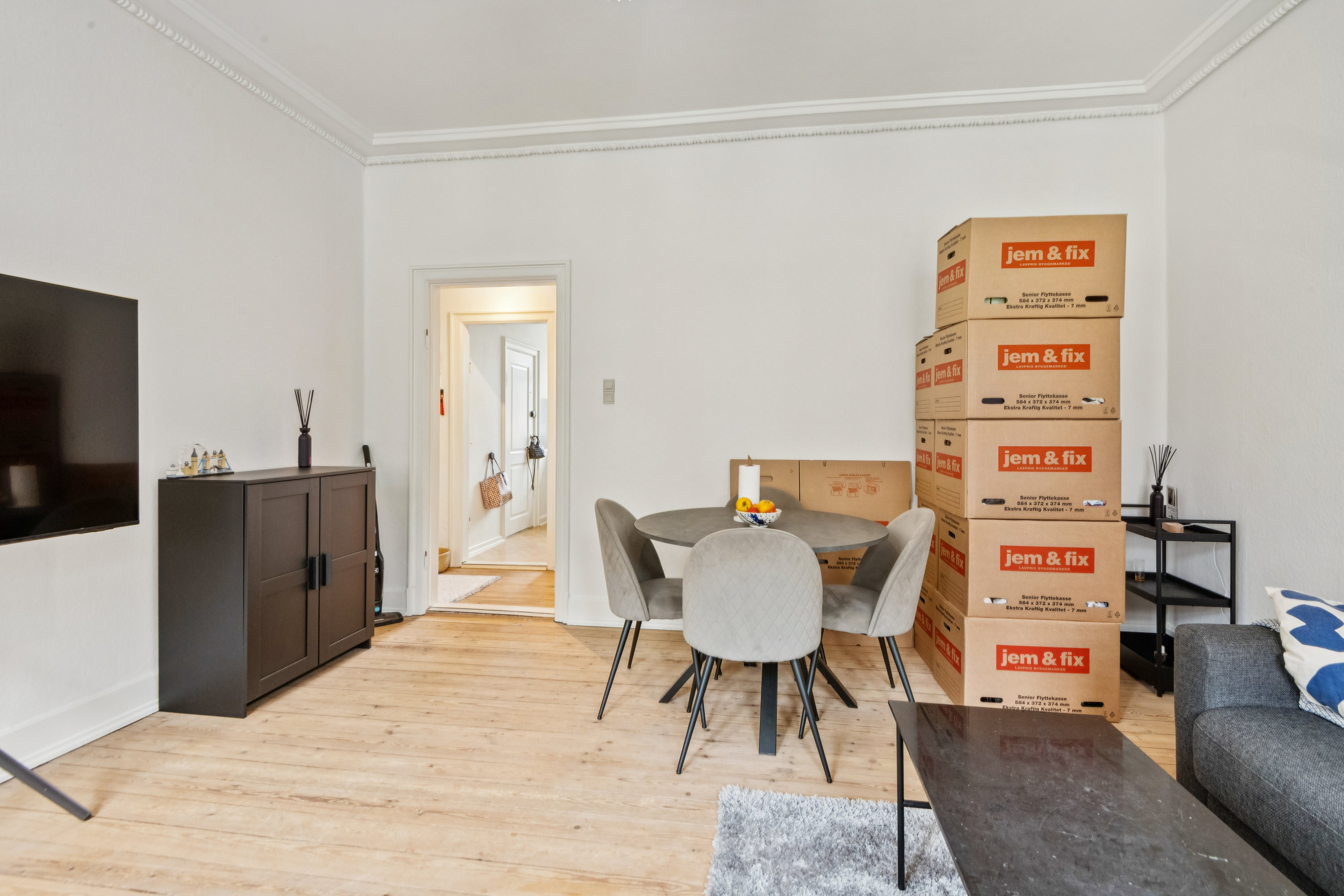 Fremhævet stue billede i fuldskærmstilstand. Billede af Kastetvej 54, 2. th., 9000 Aalborg