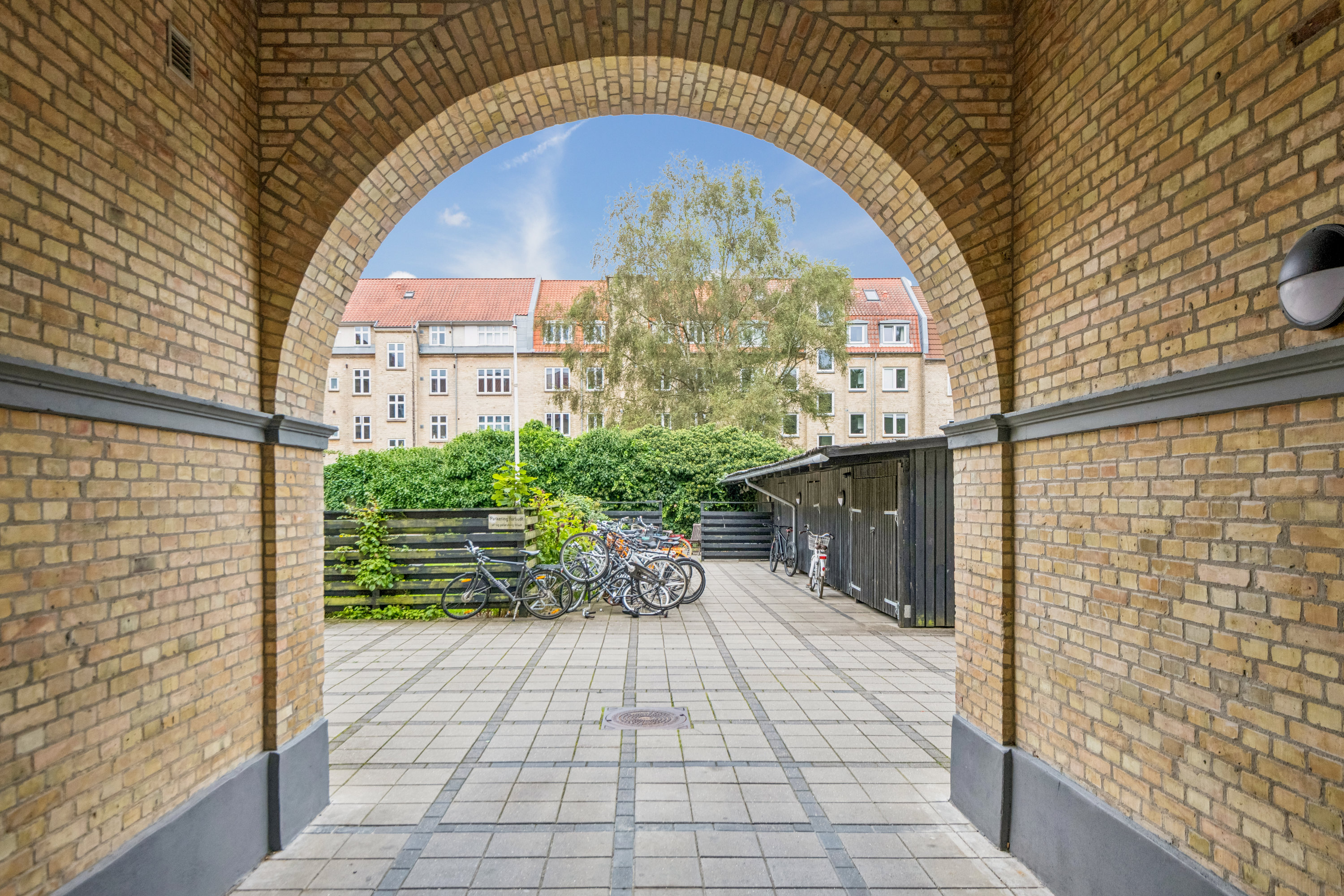 Fremhævet terrasse billede i fuldskærmstilstand. Billede af Kastetvej 54, 2. th., 9000 Aalborg