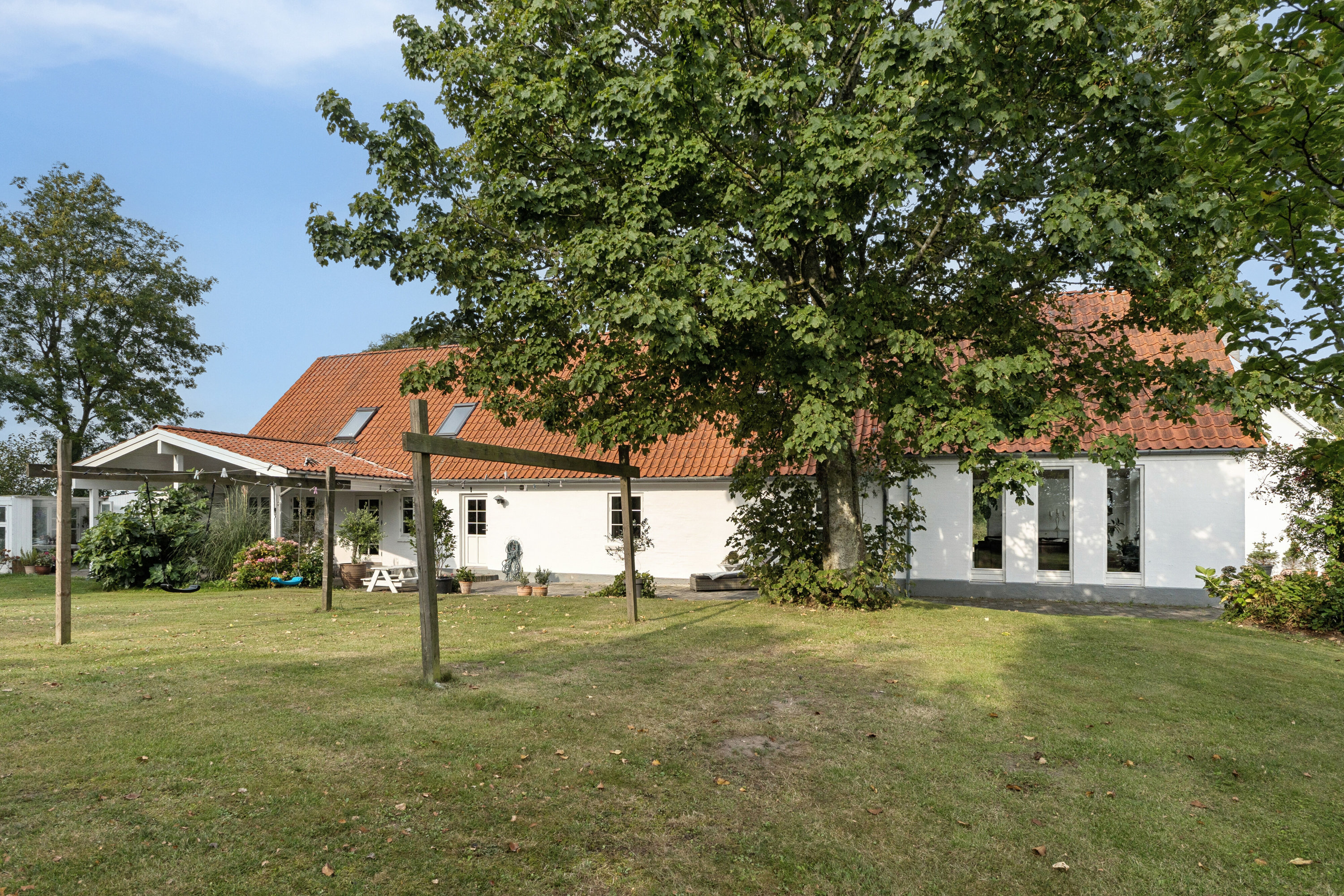 Fremhævet set fra haven billede i fuldskærmstilstand. Billede af Stenbjergvej 8, 4550 Asnæs