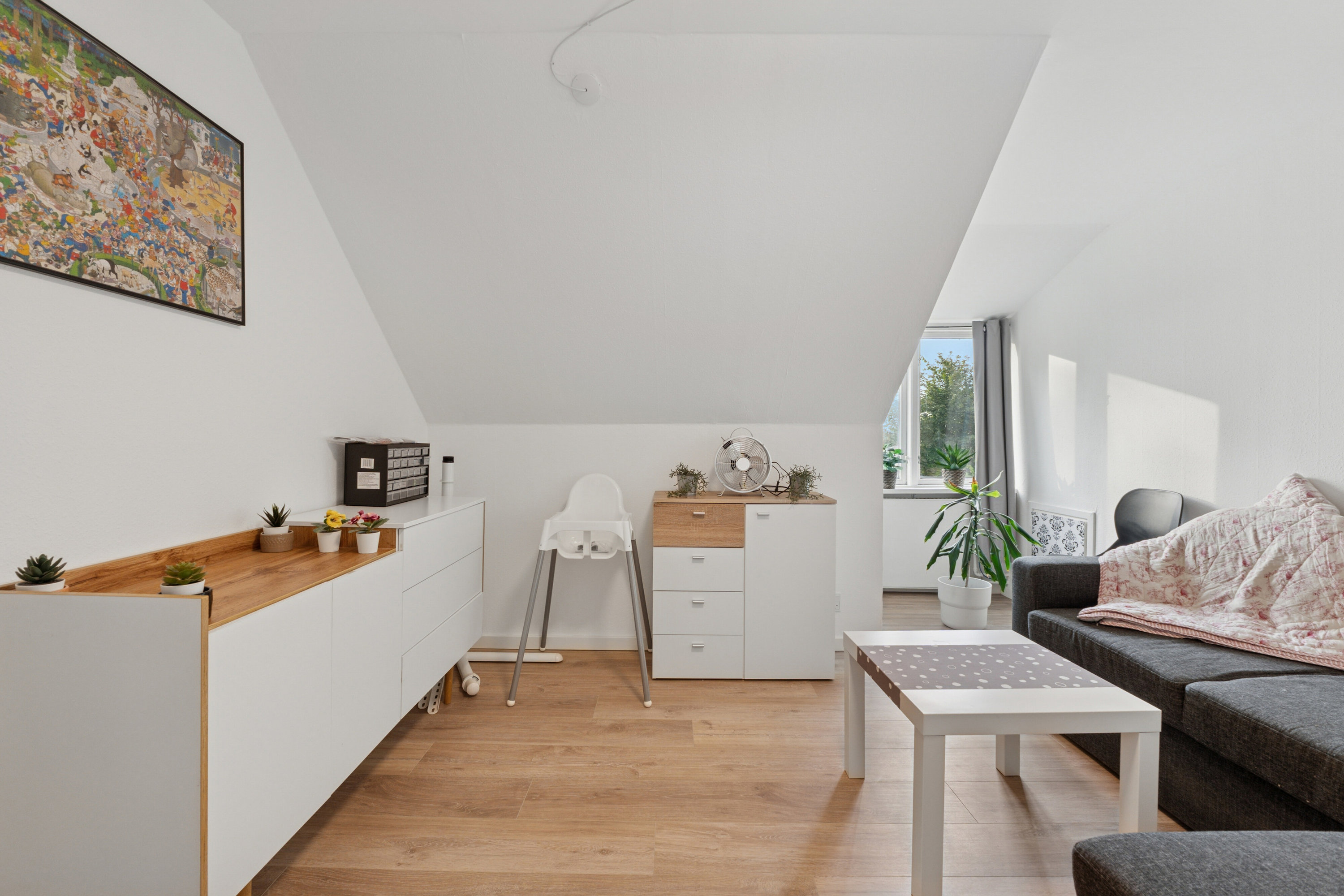 Fremhævet værelse billede i fuldskærmstilstand. Billede af Sdr. Højrupvejen 112, Søllinge, 5750 Ringe