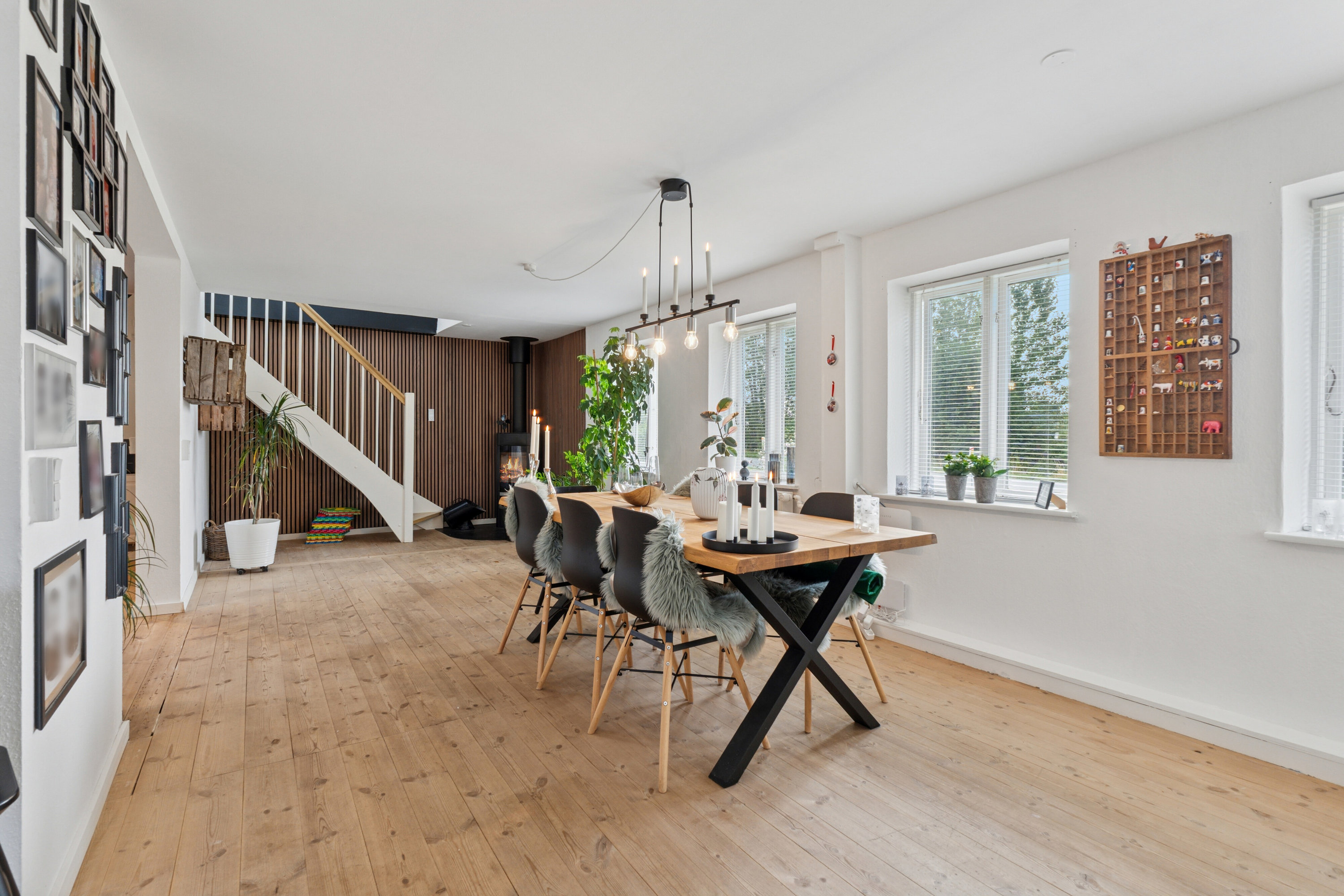 Fremhævet spisestue billede i fuldskærmstilstand. Billede af Sdr. Højrupvejen 112, Søllinge, 5750 Ringe