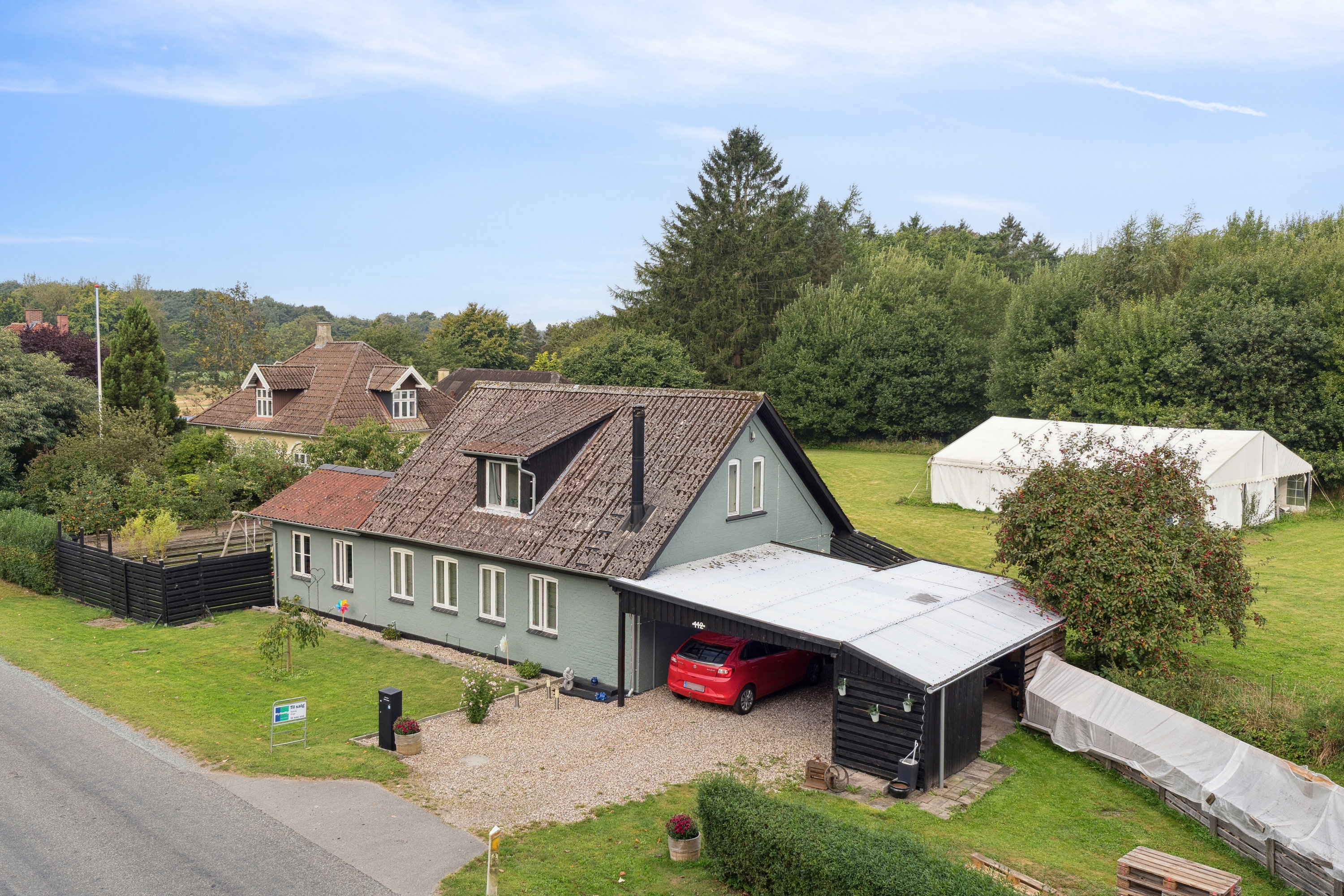 Fremhævet udendørs billede i fuldskærmstilstand. Billede af Sdr. Højrupvejen 112, Søllinge, 5750 Ringe
