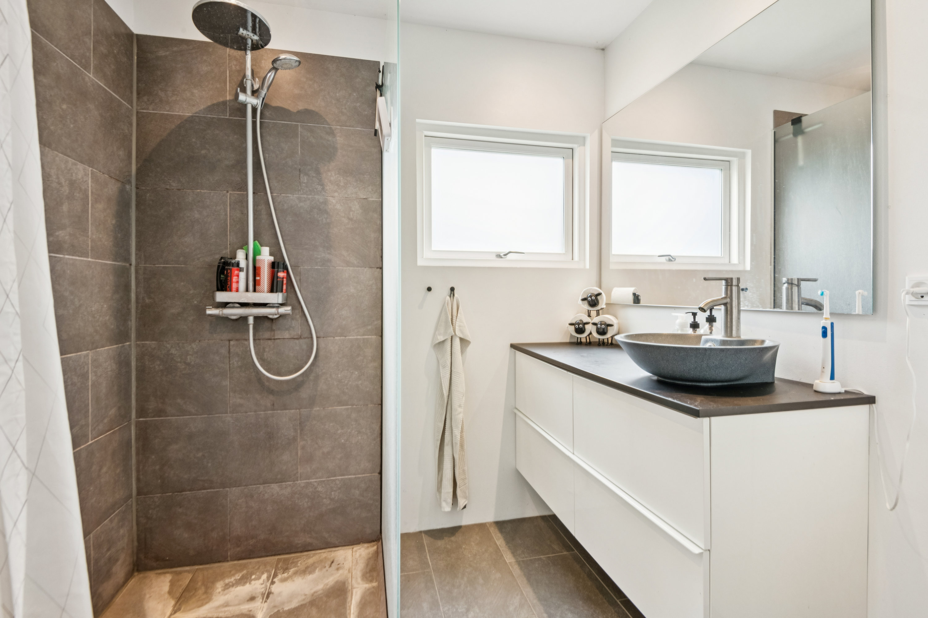 Fremhævet badeværelse billede i fuldskærmstilstand. Billede af Valstedvej 50, Valsted, 9240 Nibe