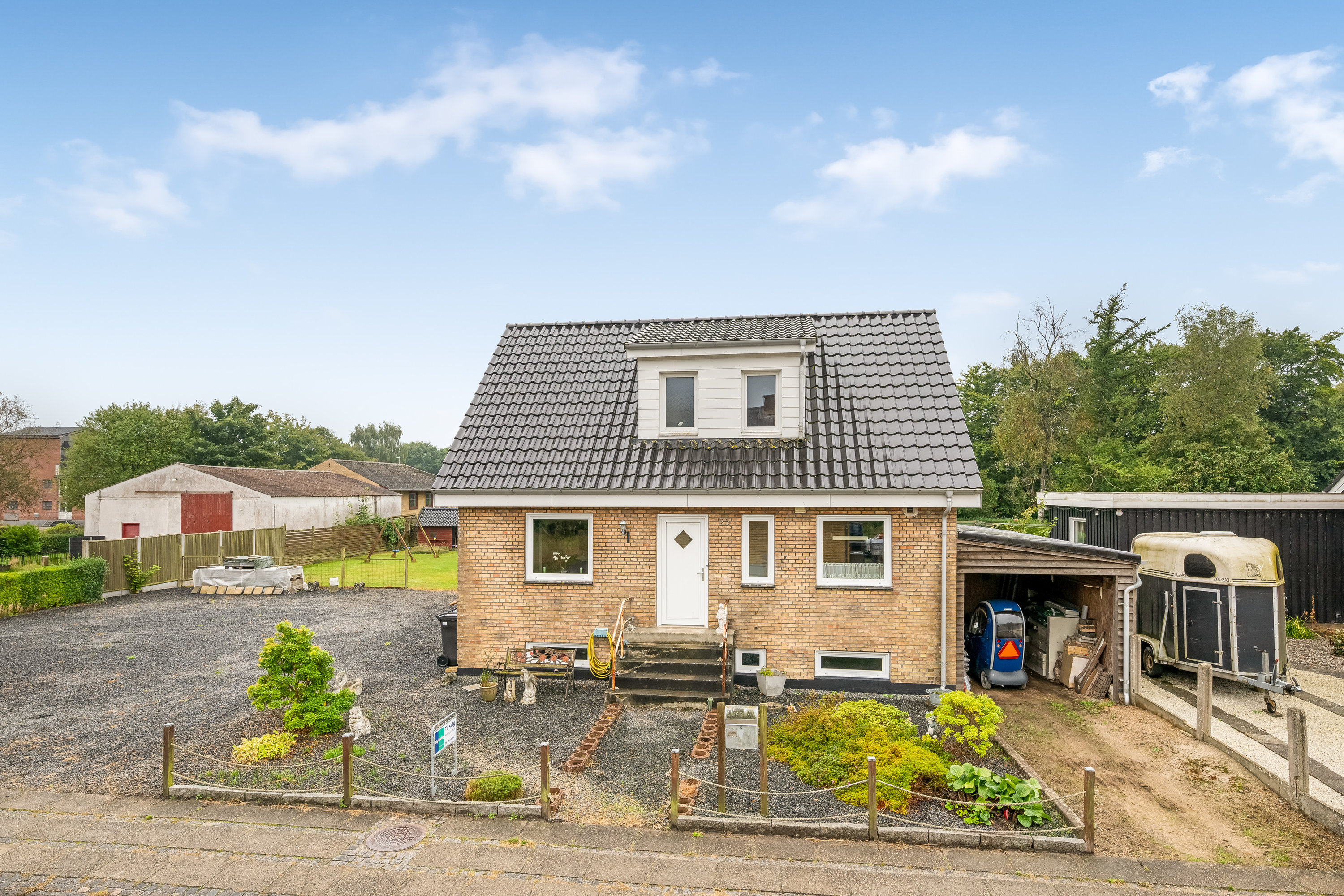 Fremhævet facade billede i fuldskærmstilstand. Billede af Dalgasgade 25, Troldhede, 6920 Videbæk