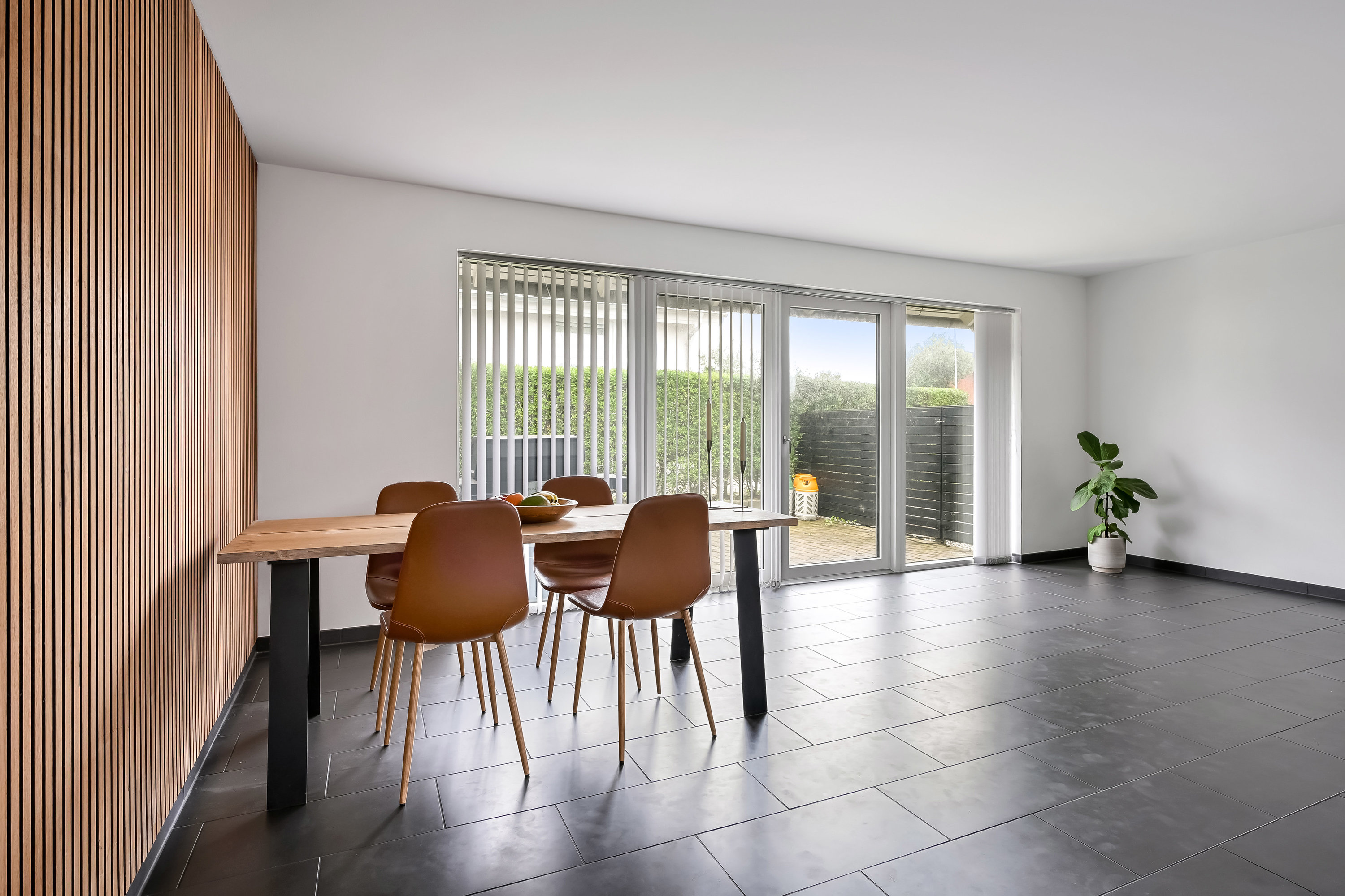 Fremhævet stue billede i fuldskærmstilstand. Billede af Grønvangsvej 31, 6700 Esbjerg