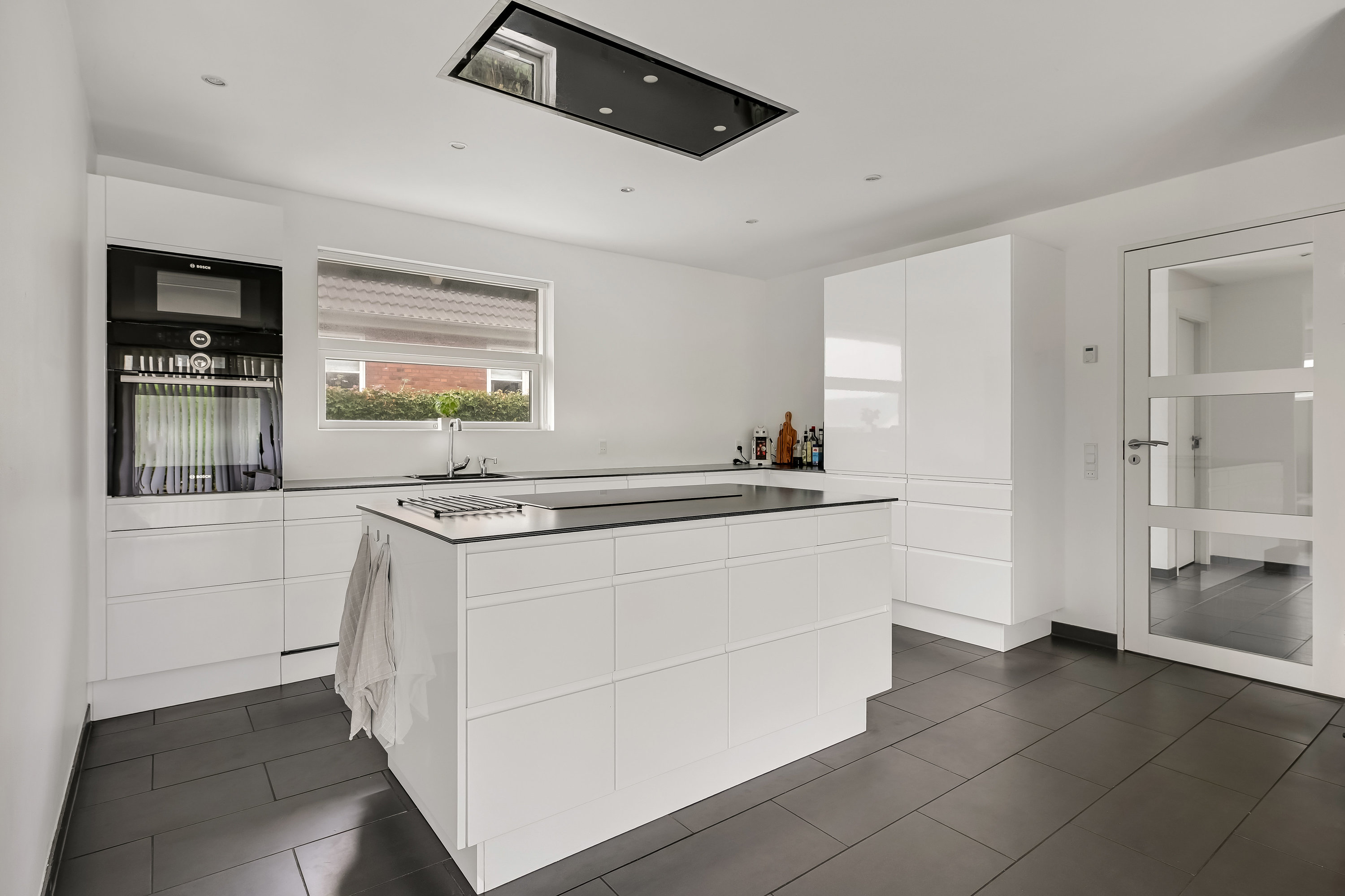 Miniaturebillede 1: køkken. Billede af Grønvangsvej 31, 6700 Esbjerg