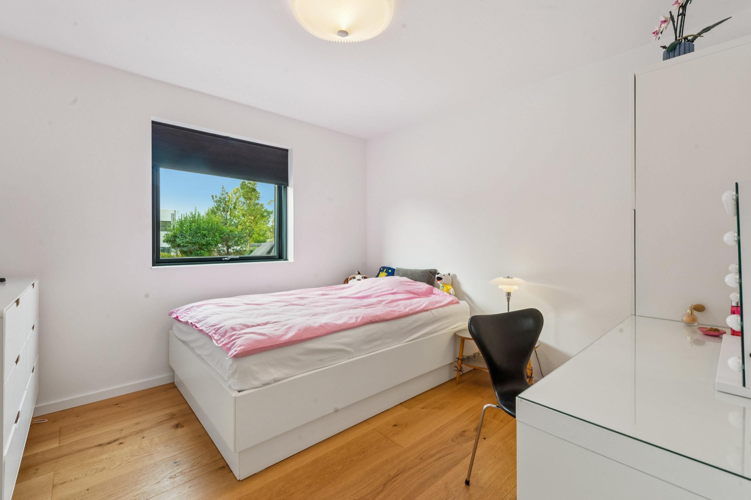 Fremhævet værelse billede i fuldskærmstilstand. Billede af Hinbjerg 13, 2690 Karlslunde