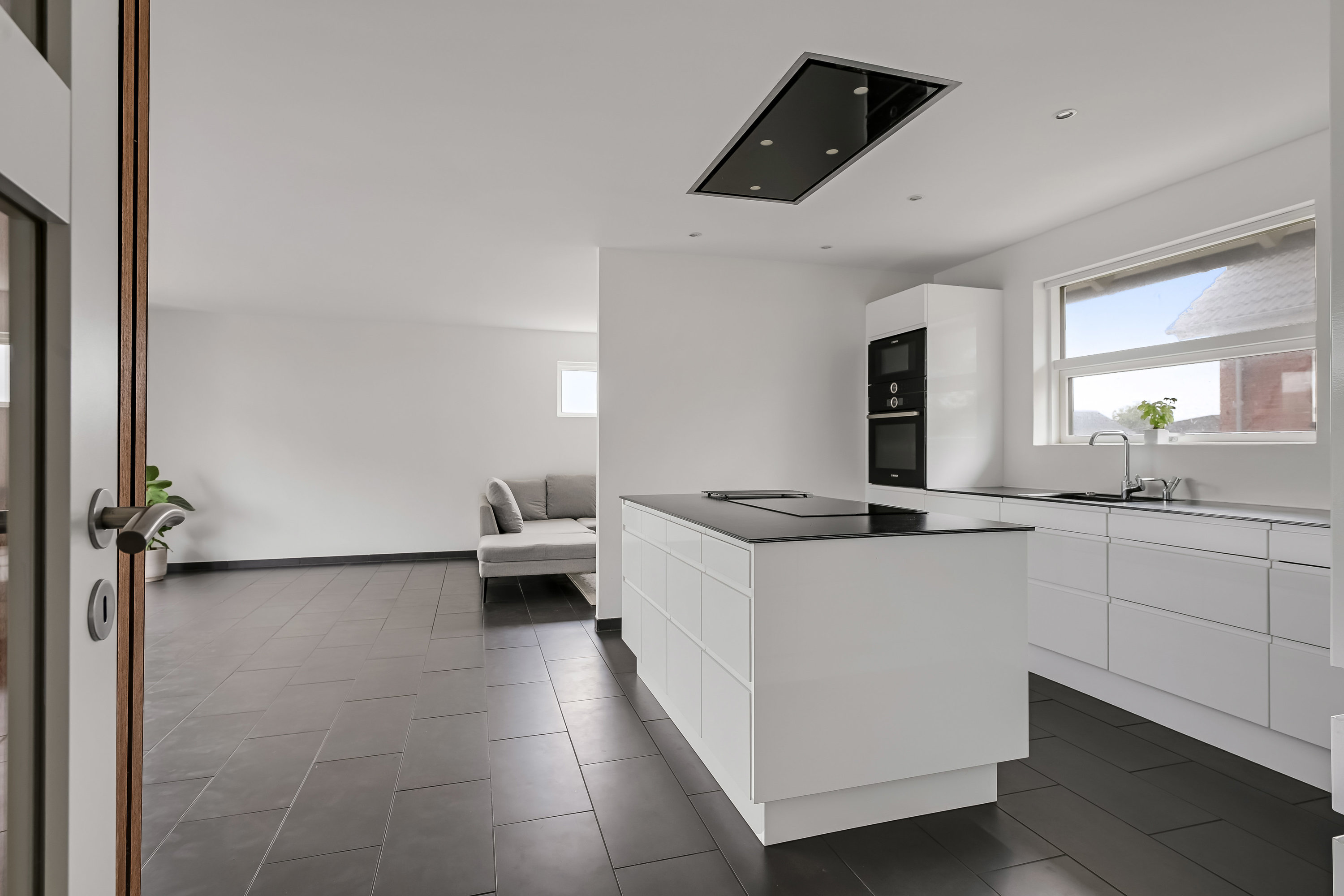 Fremhævet køkken billede i fuldskærmstilstand. Billede af Grønvangsvej 31, 6700 Esbjerg