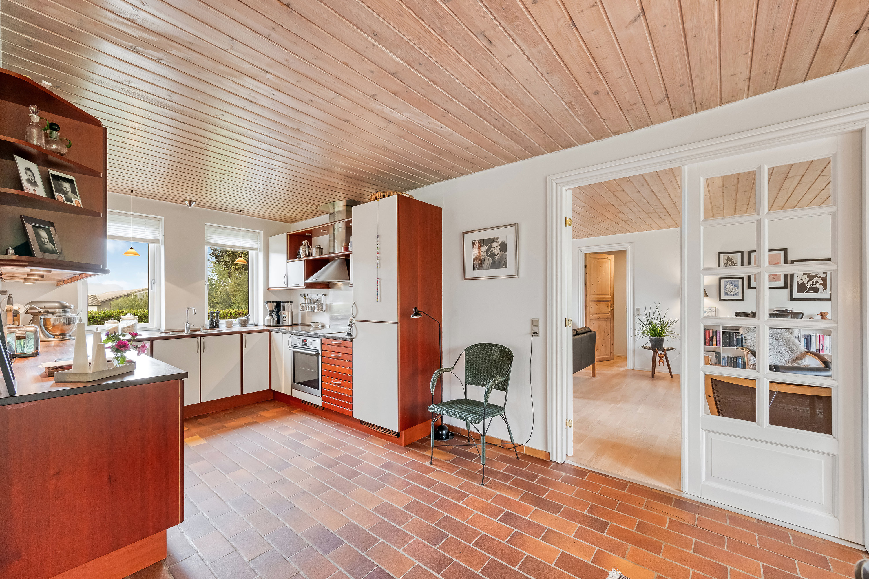 Fremhævet køkken billede i fuldskærmstilstand. Billede af Ørnhøjvej 12, Grønbjerg, 6971 Spjald