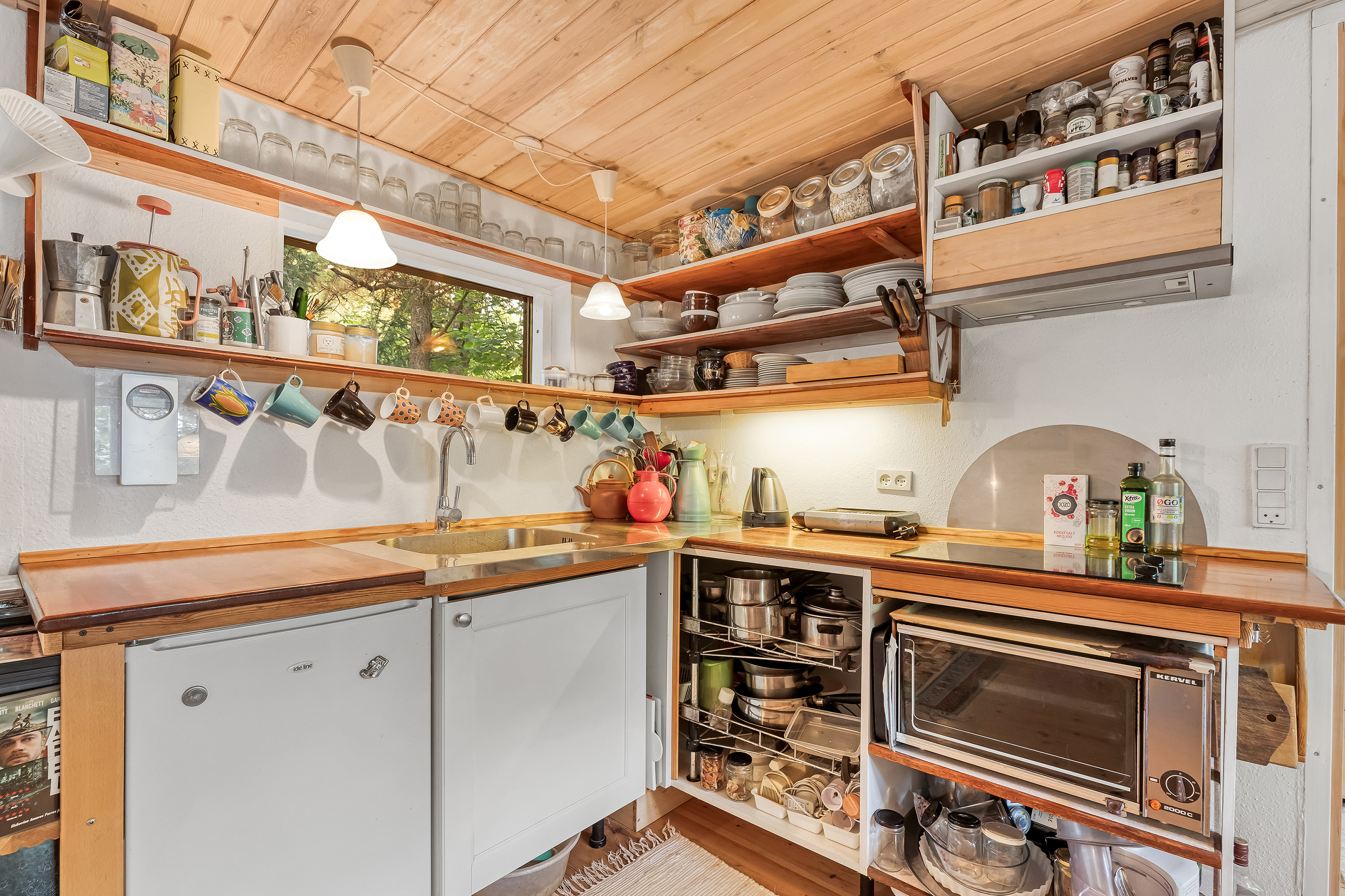 Fremhævet køkken billede i fuldskærmstilstand. Billede af Gammel Kulhusvej 76, Skoven, 3630 Jægerspris