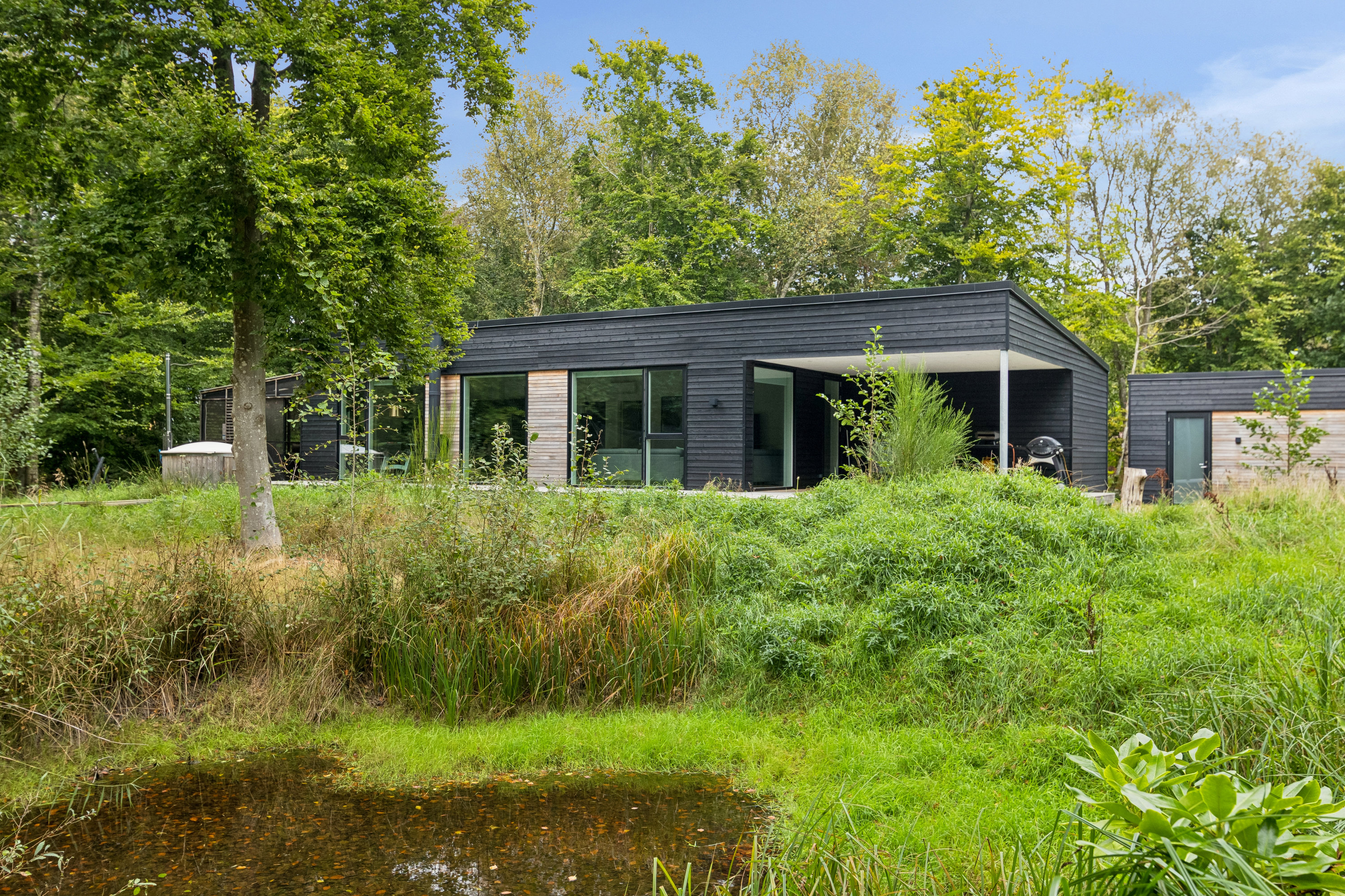 Fremhævet  billede i fuldskærmstilstand. Billede af Vidjeparken 138, Helberskov, 9560 Hadsund