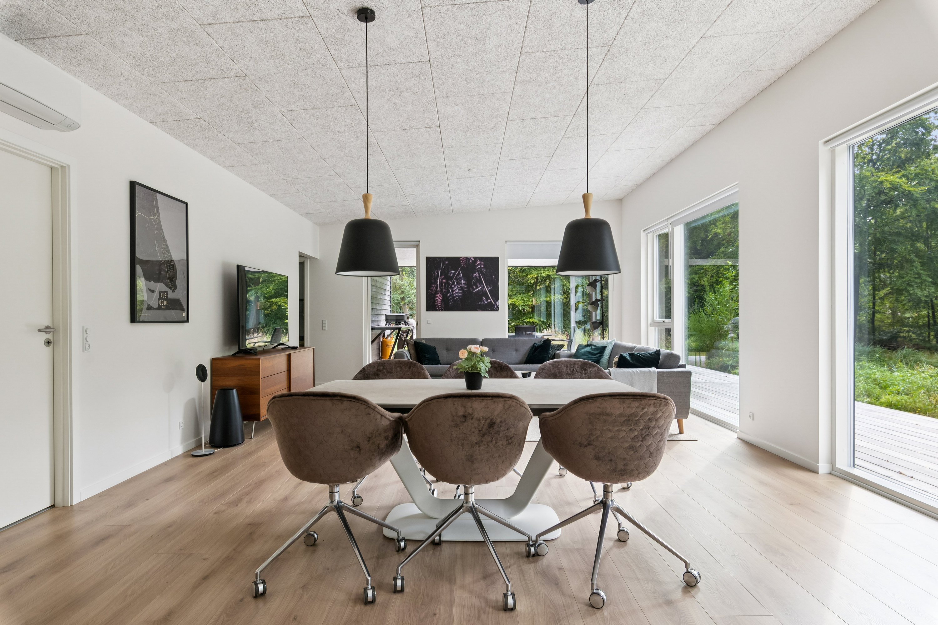 Fremhævet  billede i fuldskærmstilstand. Billede af Vidjeparken 138, Helberskov, 9560 Hadsund