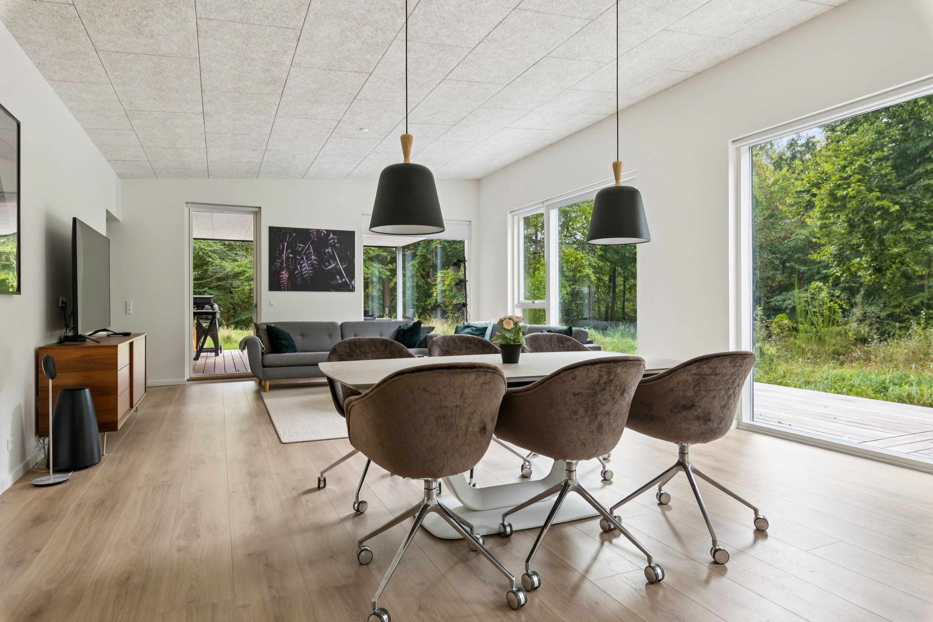 Fremhævet  billede i fuldskærmstilstand. Billede af Vidjeparken 138, Helberskov, 9560 Hadsund