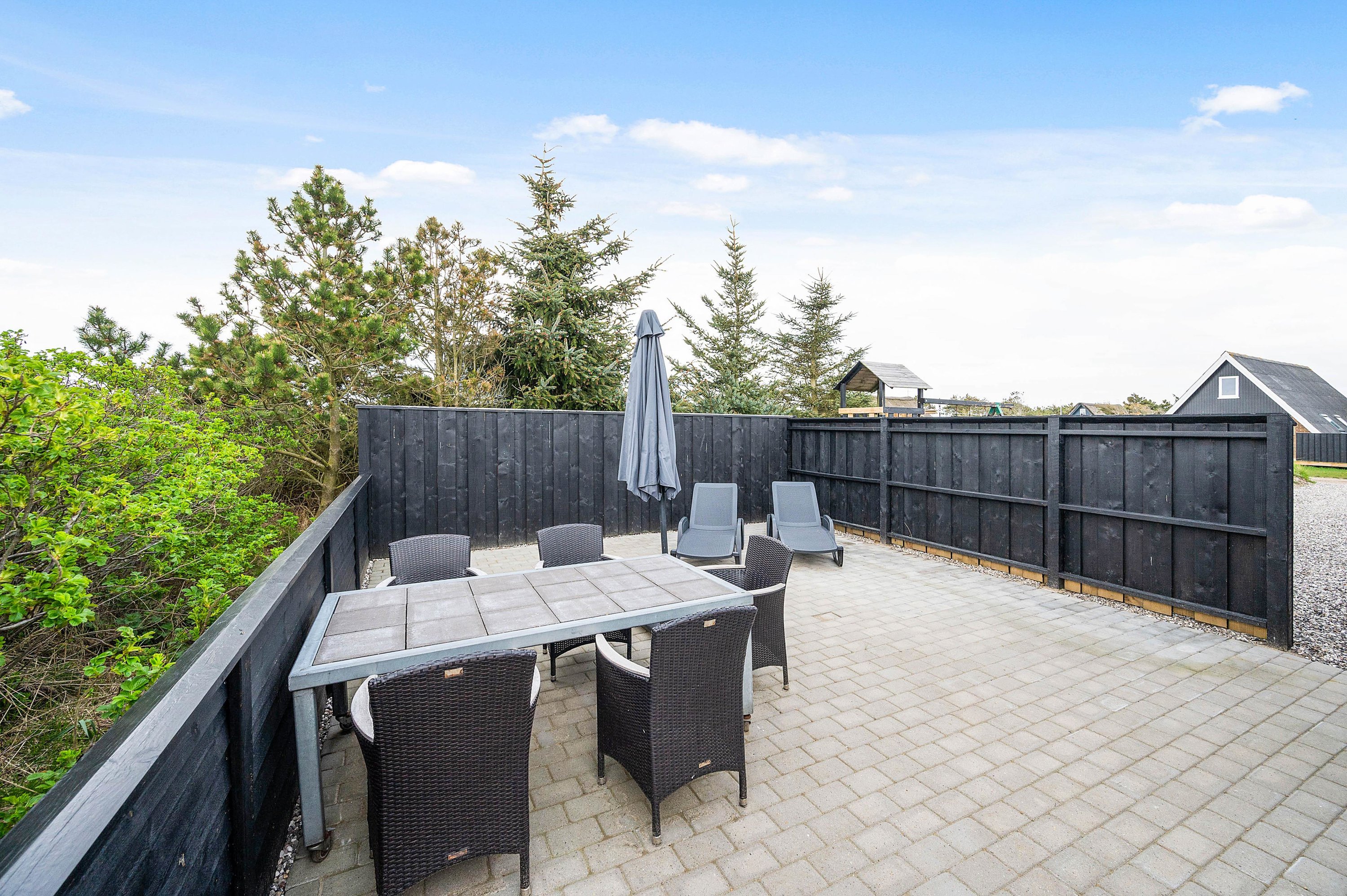 Fremhævet  billede i fuldskærmstilstand. Billede af Fyrmarken 179, Nr Lyngvig, 6960 Hvide Sande