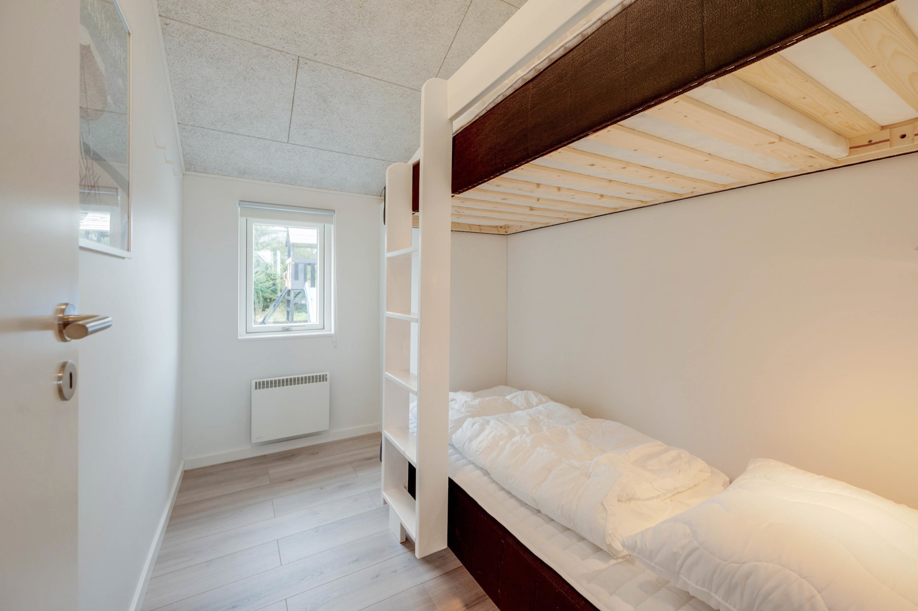 Fremhævet  billede i fuldskærmstilstand. Billede af Fyrmarken 179, Nr Lyngvig, 6960 Hvide Sande