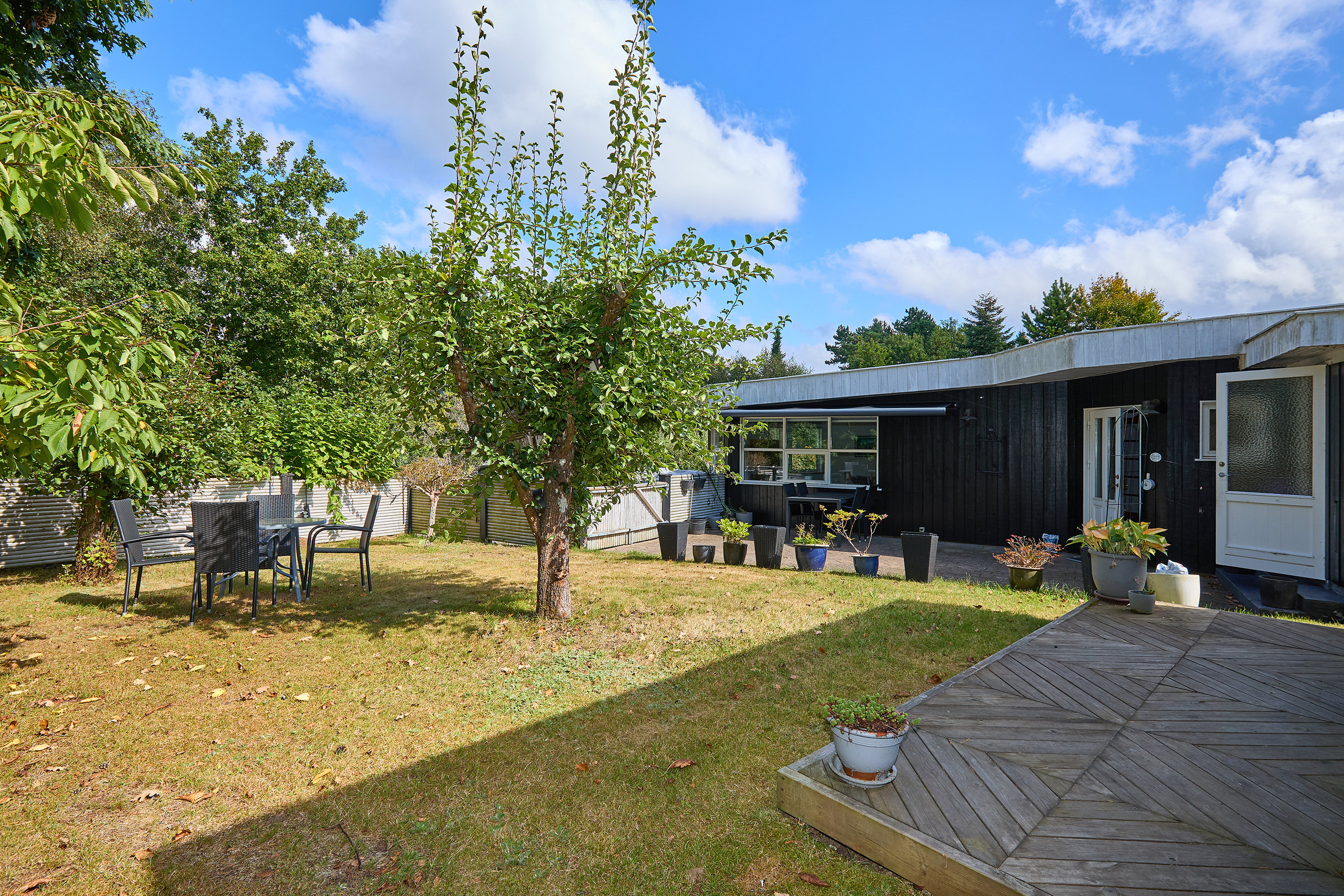 Fremhævet terrasse billede i fuldskærmstilstand. Billede af Hanekammen 14, 3210 Vejby