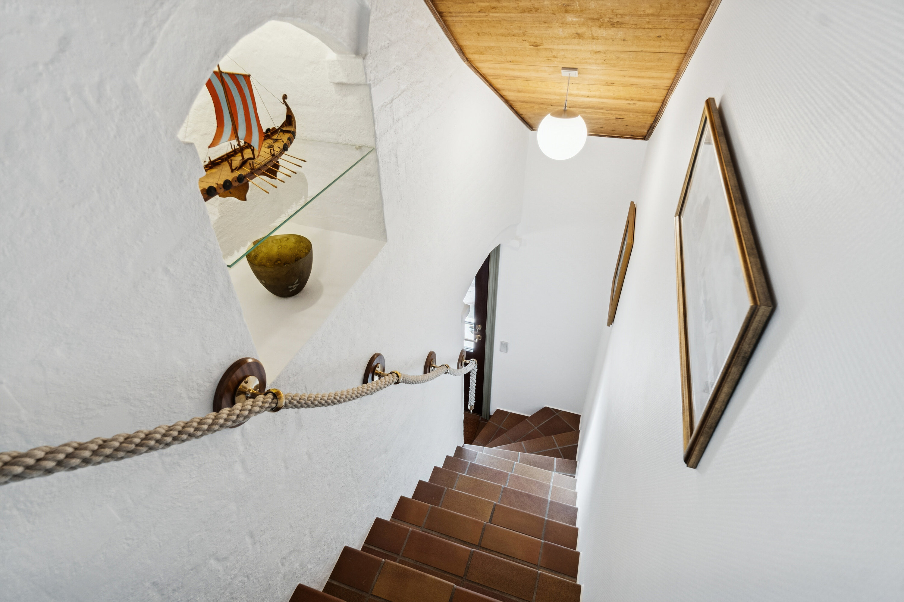 Fremhævet trappe billede i fuldskærmstilstand. Billede af Teglværksvej 17, 4340 Tølløse