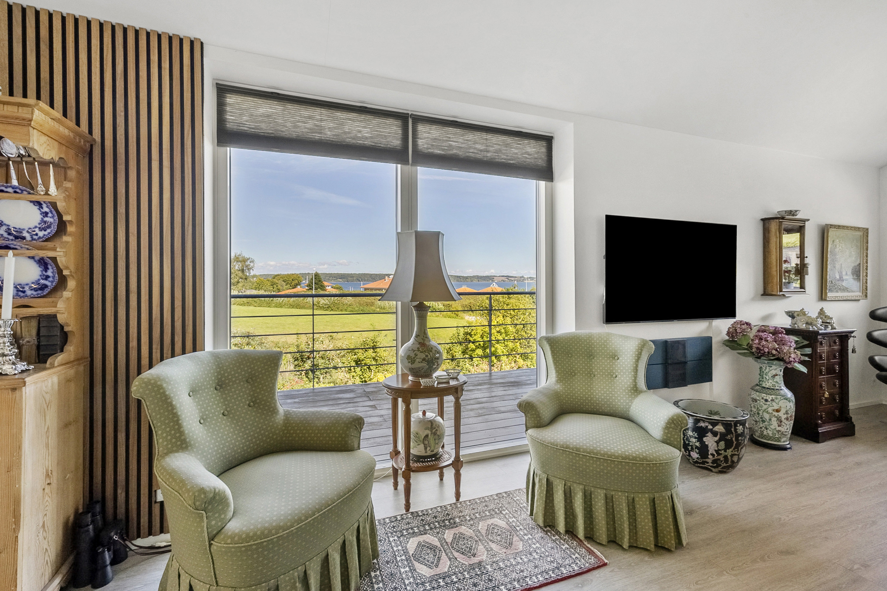 Fremhævet stue billede i fuldskærmstilstand. Billede af Varnæsvej 64, 6200 Aabenraa