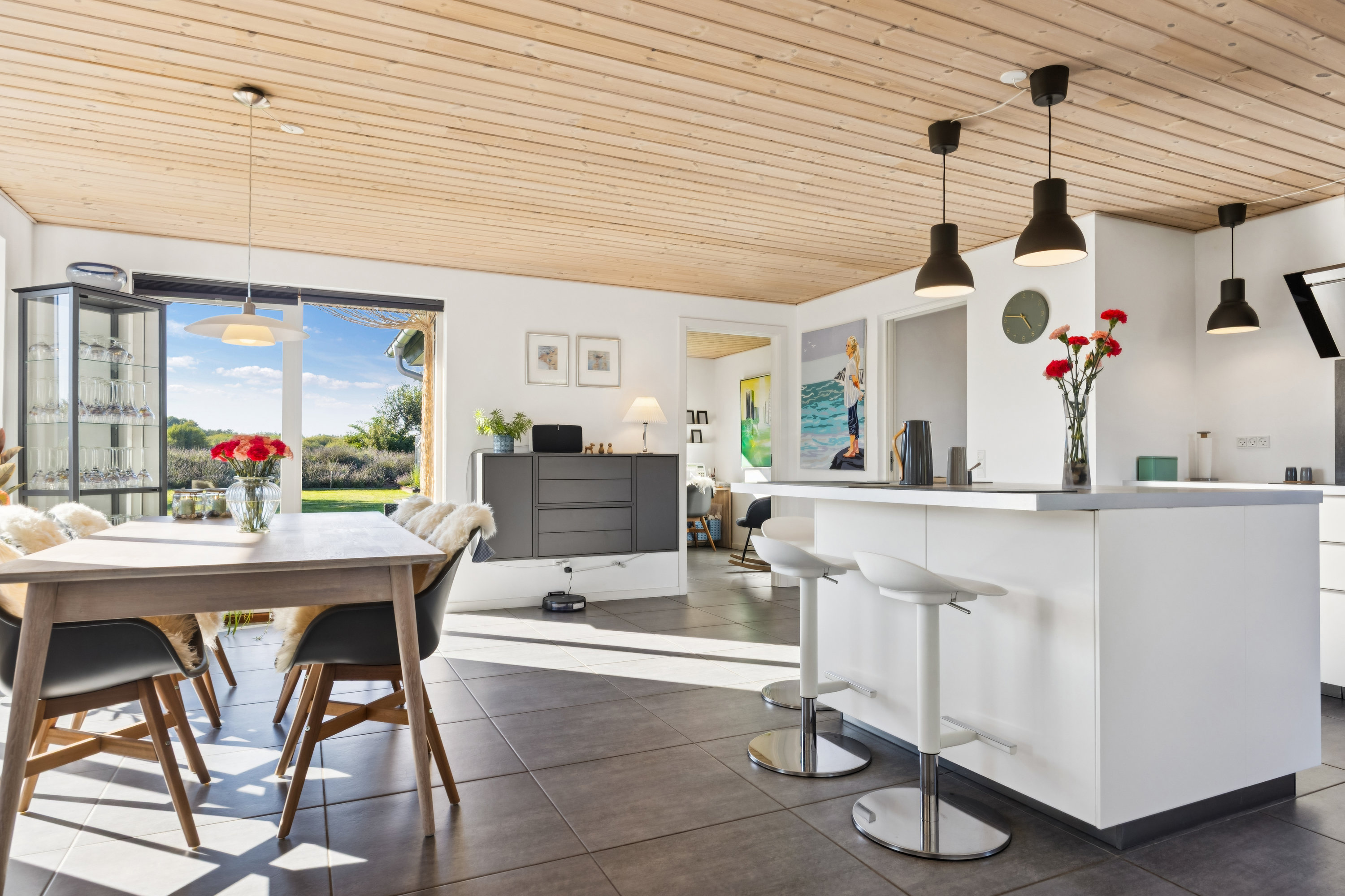 Fremhævet alrum billede i fuldskærmstilstand. Billede af Rødkløvervej 17, Hou, 9370 Hals