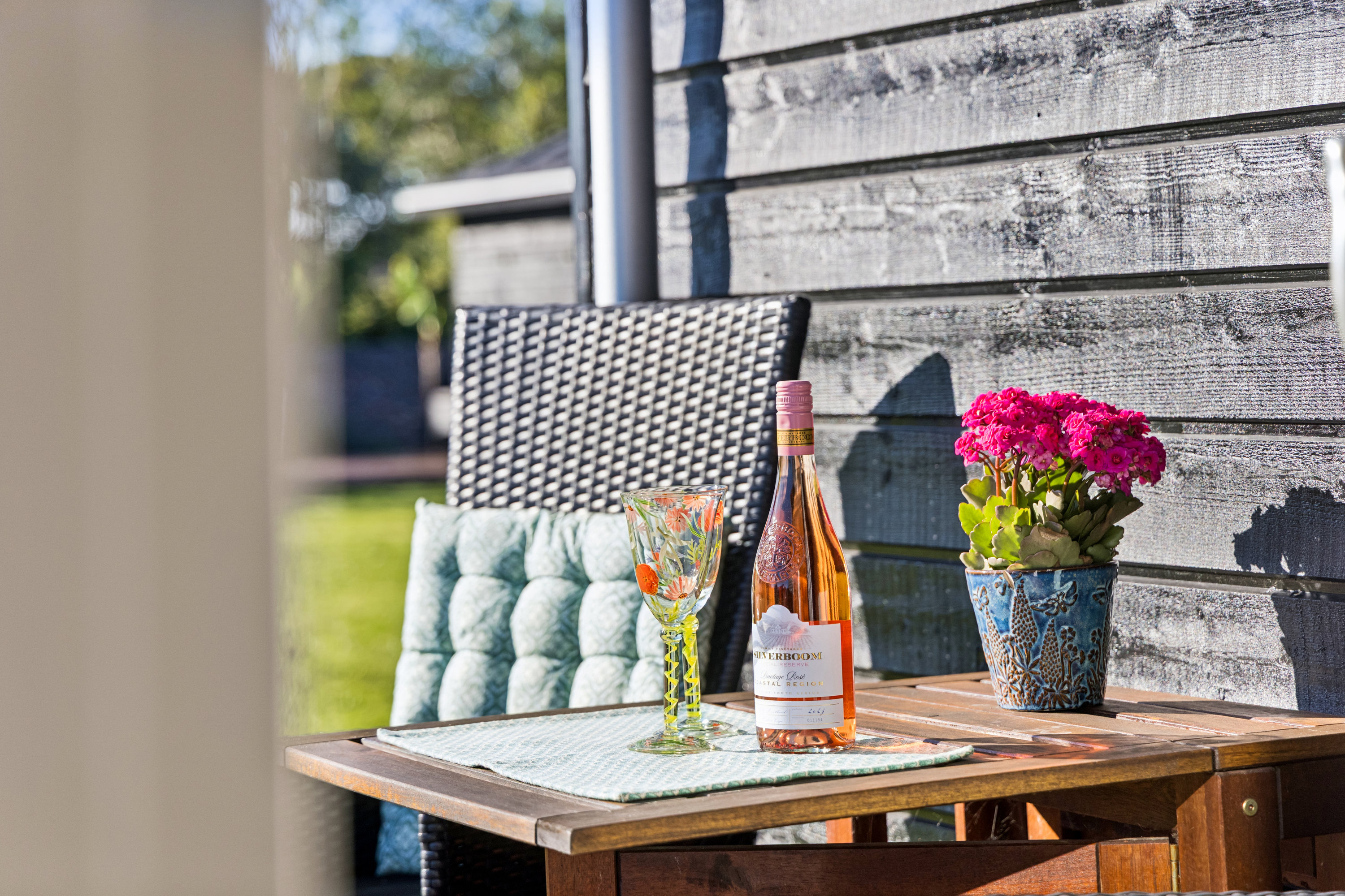 Fremhævet terrasse billede i fuldskærmstilstand. Billede af Rødkløvervej 17, Hou, 9370 Hals