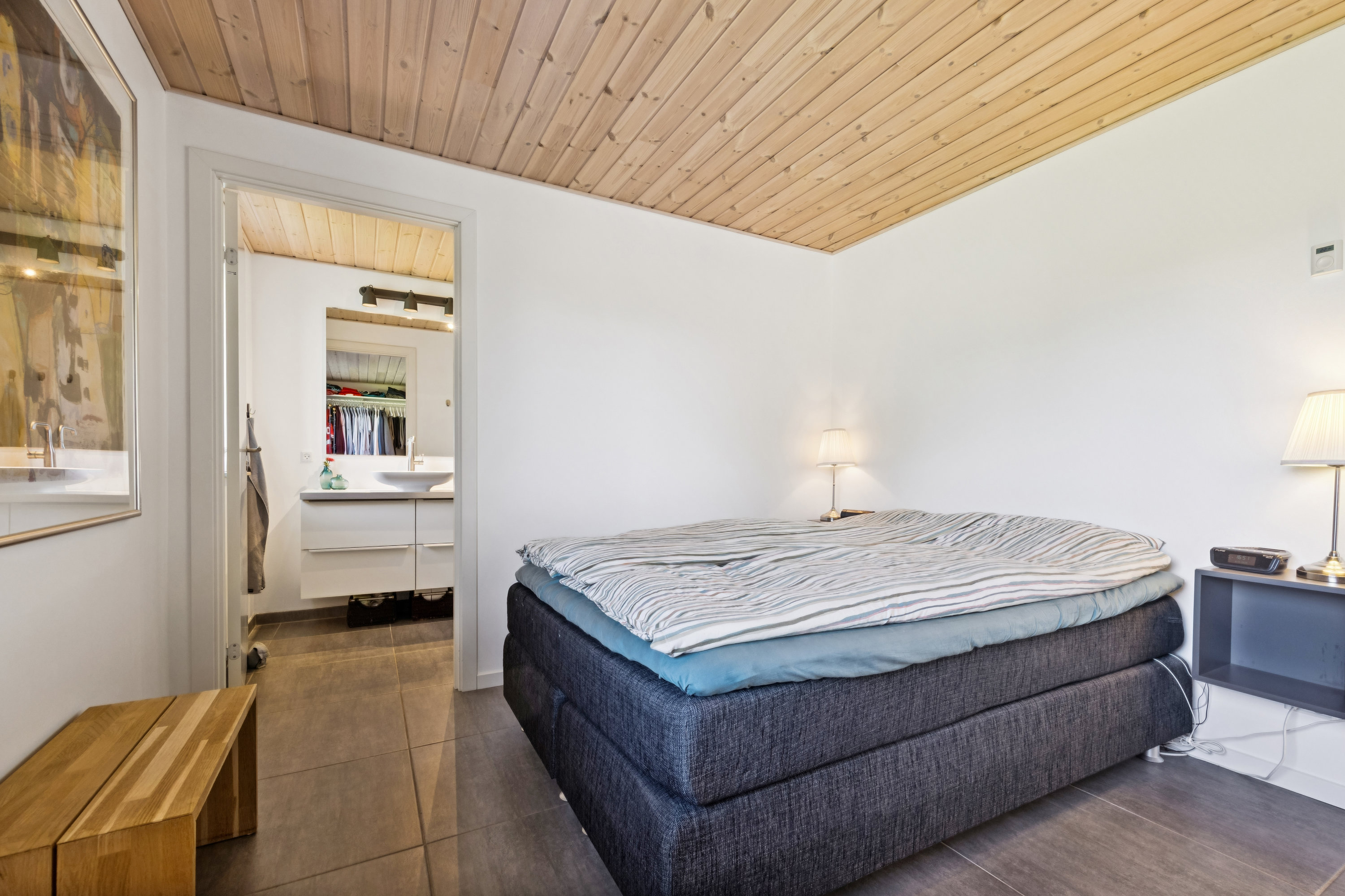 Fremhævet værelse billede i fuldskærmstilstand. Billede af Rødkløvervej 17, Hou, 9370 Hals