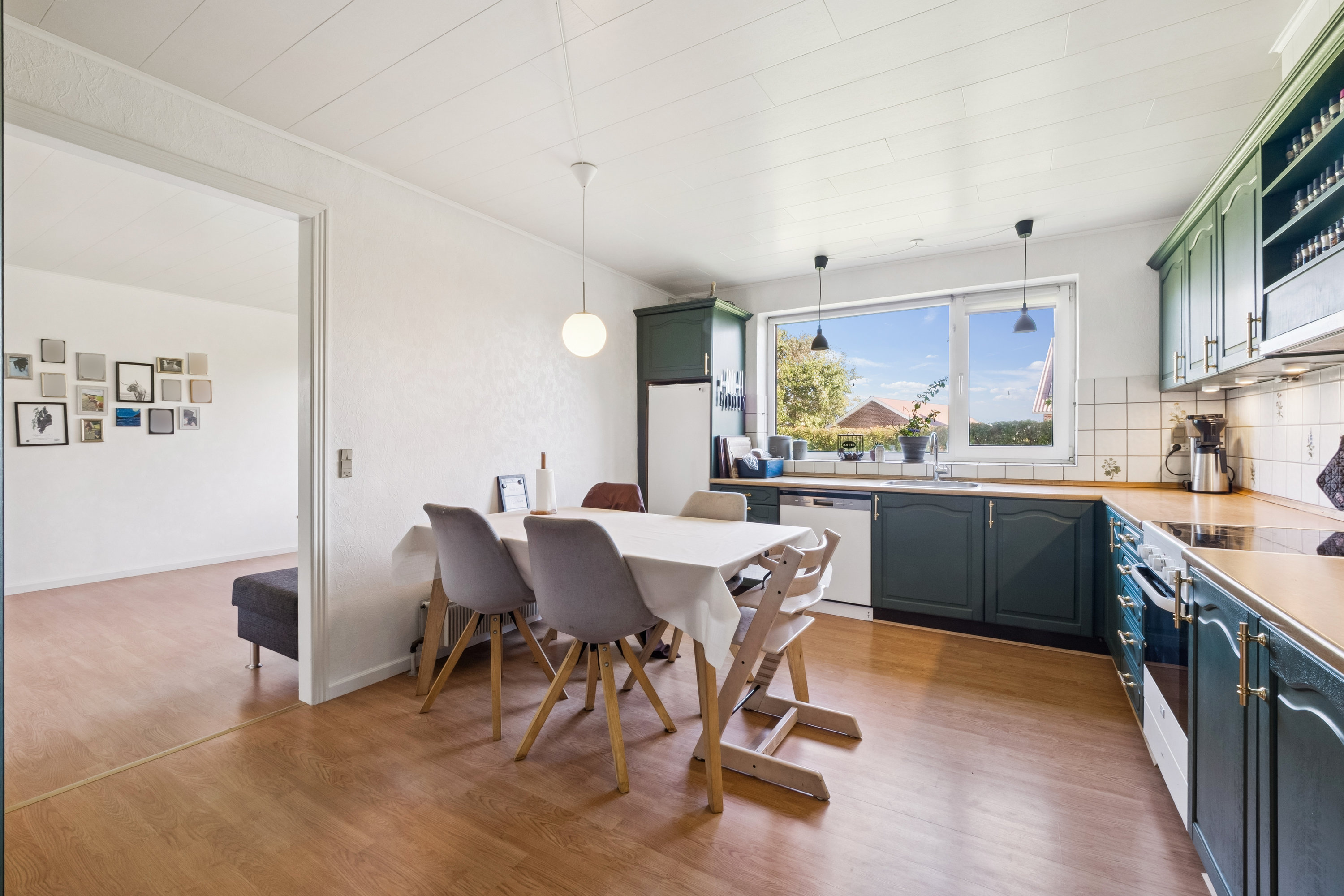 Fremhævet køkken billede i fuldskærmstilstand. Billede af Næssundvej 389, Karby, 7960 Karby