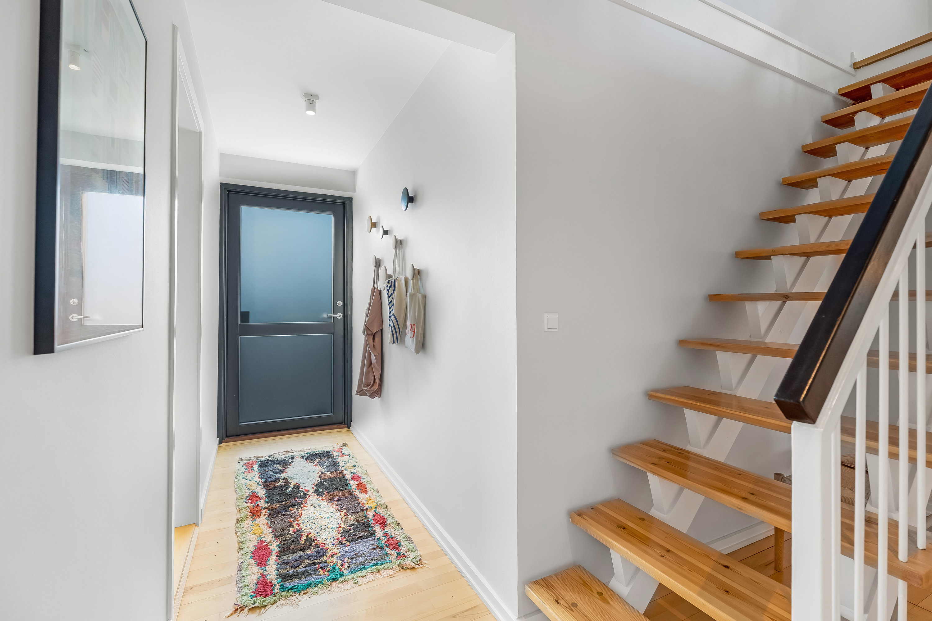 Fremhævet gang billede i fuldskærmstilstand. Billede af Bispevænget 18, 4930 Maribo