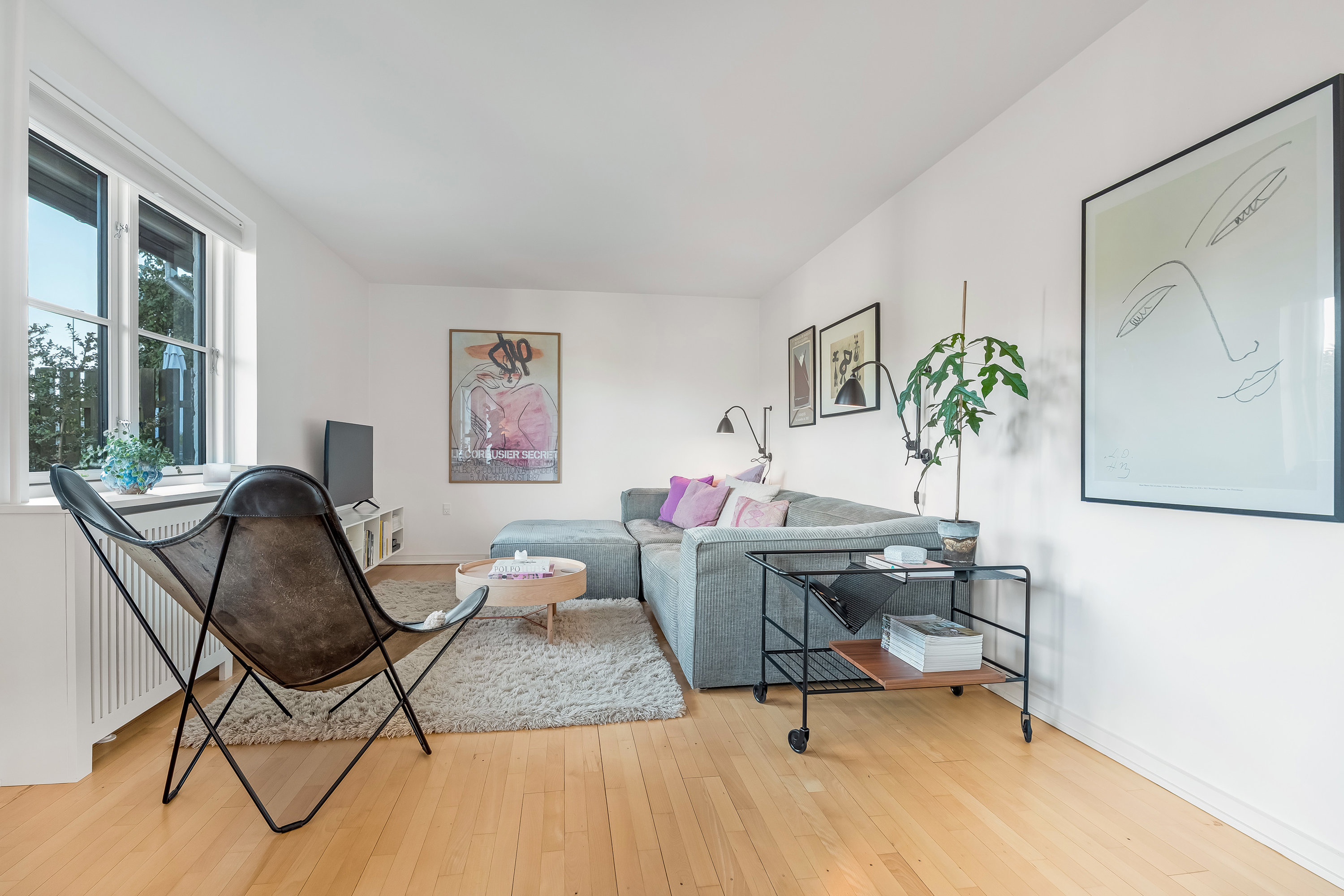 Fremhævet stue billede i fuldskærmstilstand. Billede af Bispevænget 18, 4930 Maribo