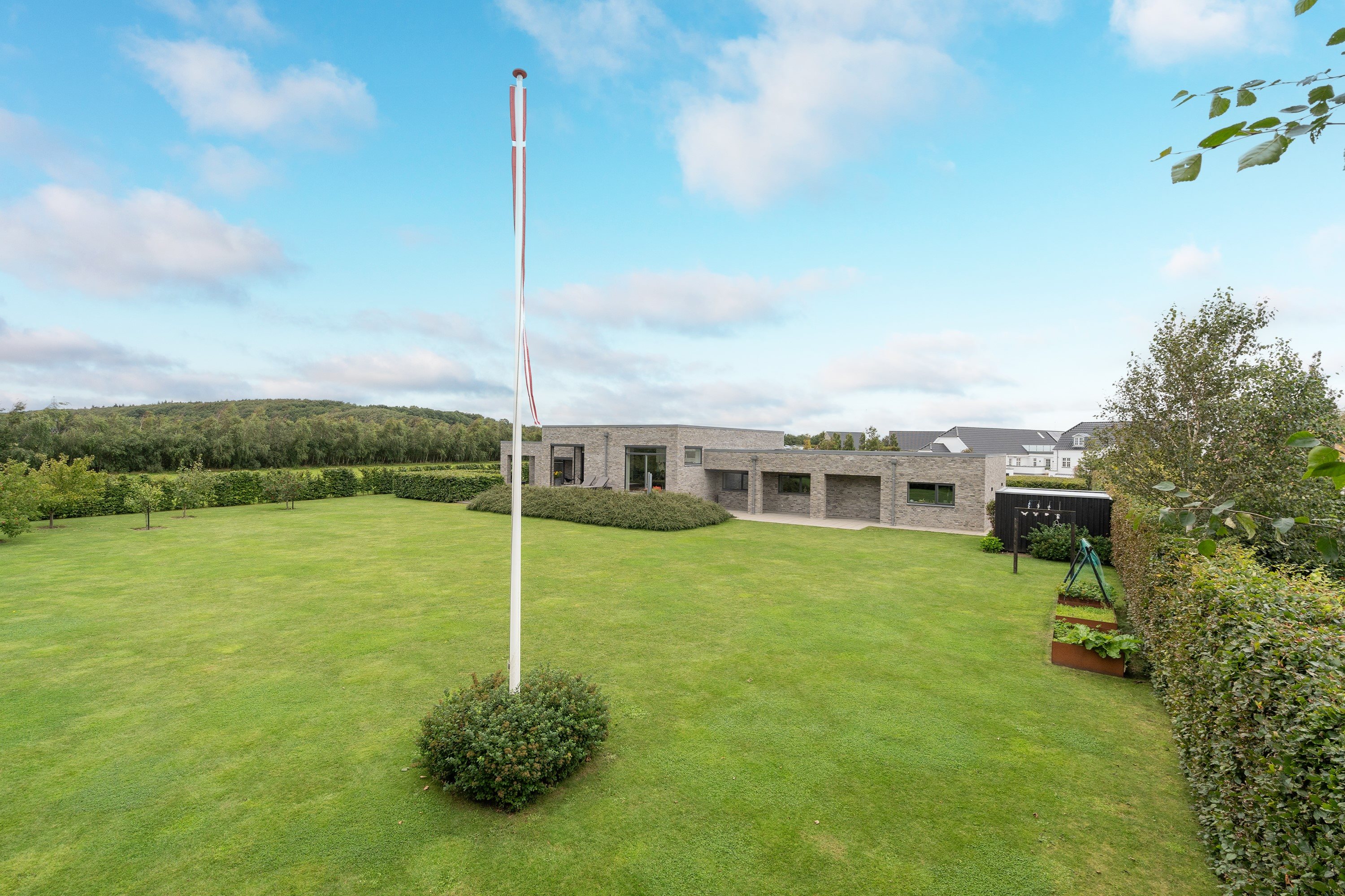 Fremhævet ejendommen billede i fuldskærmstilstand. Billede af Bjerget 25, 6800 Varde