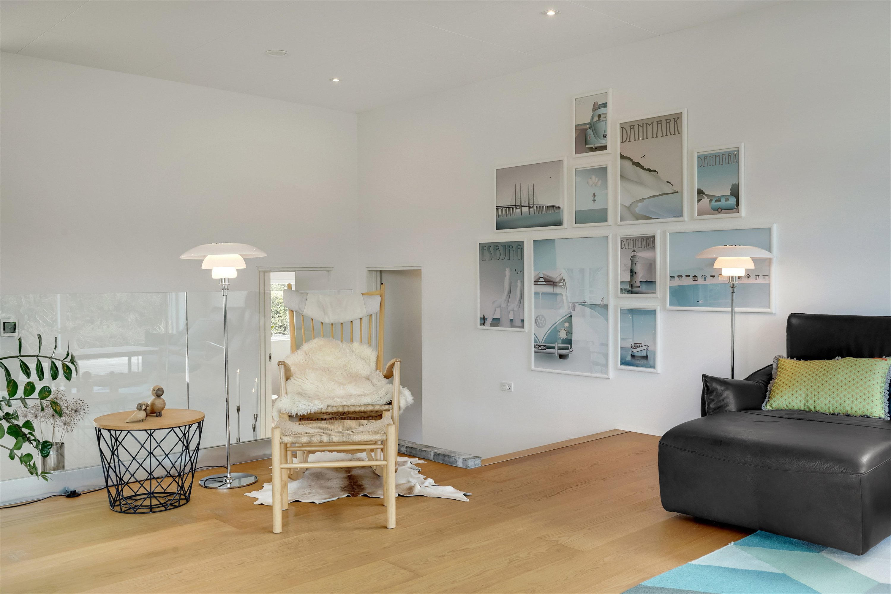 Fremhævet stue billede i fuldskærmstilstand. Billede af Bjerget 25, 6800 Varde