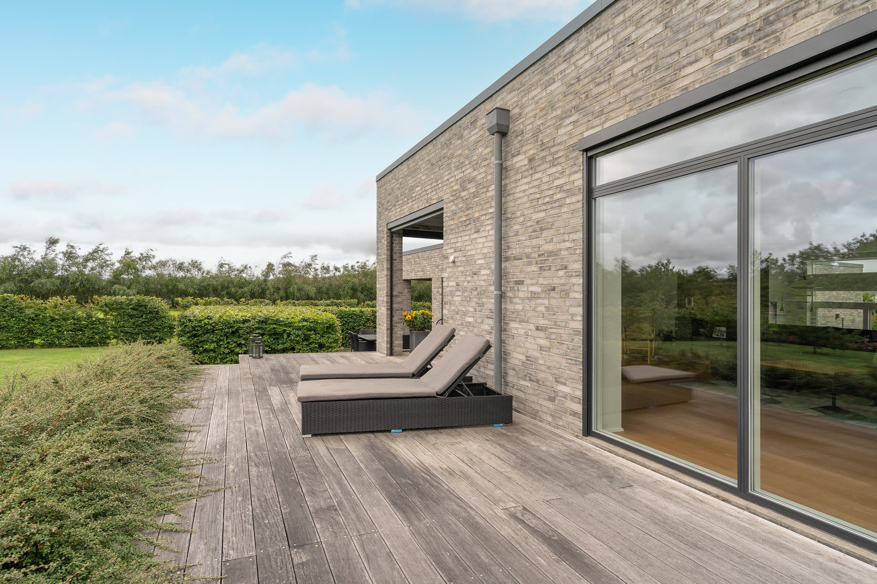 Fremhævet terrasse billede i fuldskærmstilstand. Billede af Bjerget 25, 6800 Varde