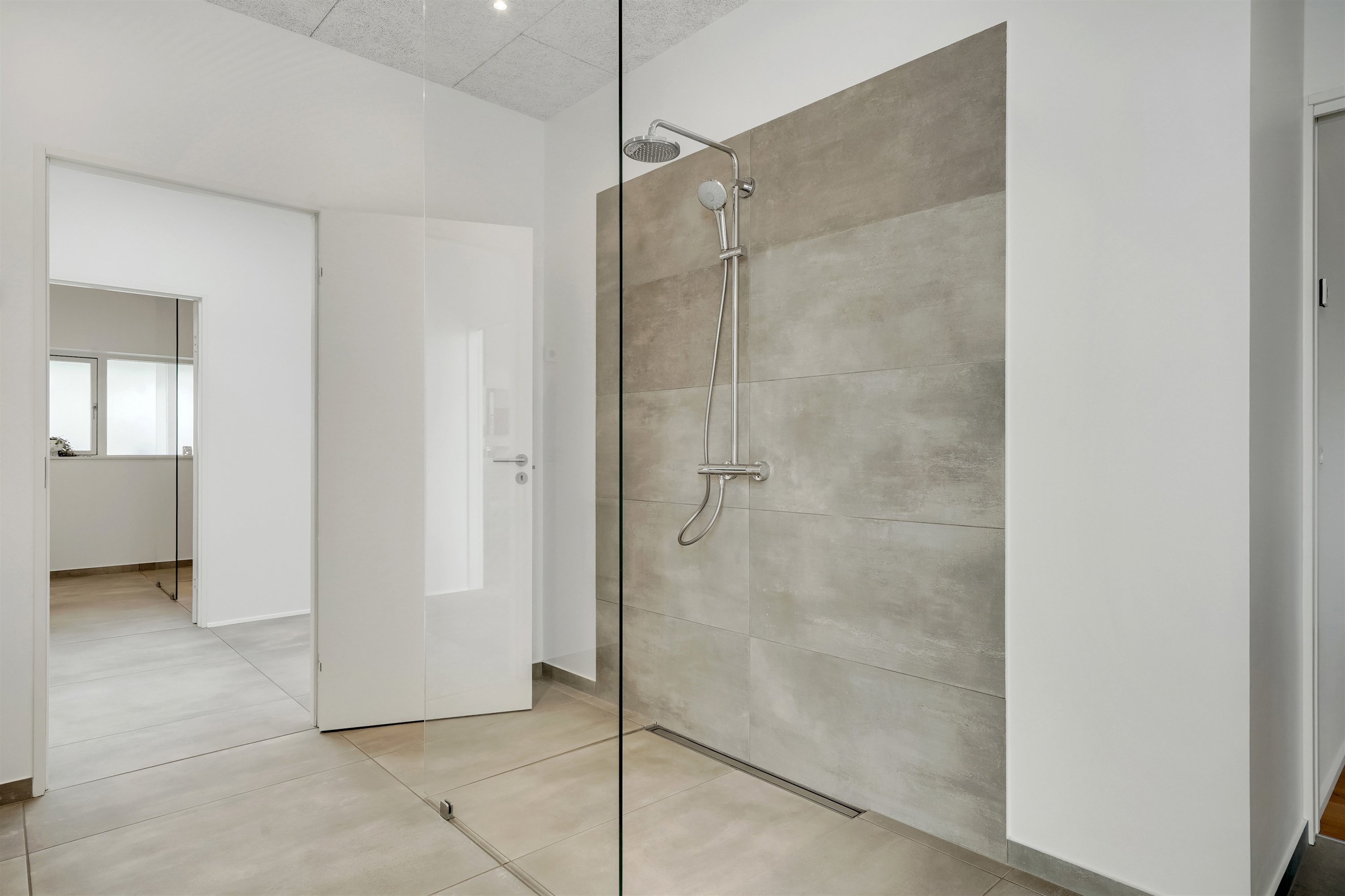 Fremhævet badeværelse billede i fuldskærmstilstand. Billede af Bjerget 25, 6800 Varde