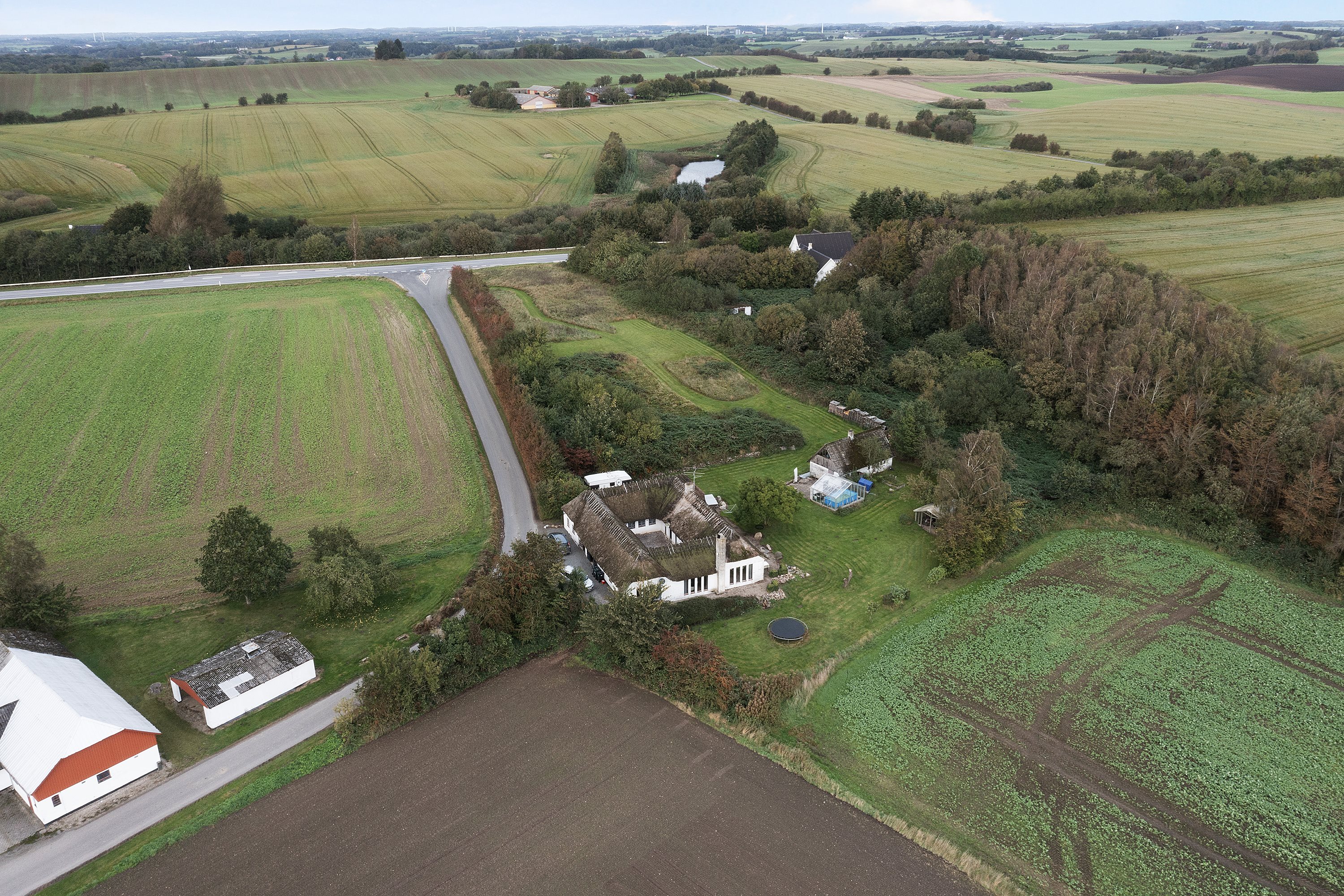 Fremhævet luftfoto billede i fuldskærmstilstand. Billede af Thinggyden 28, 5631 Ebberup