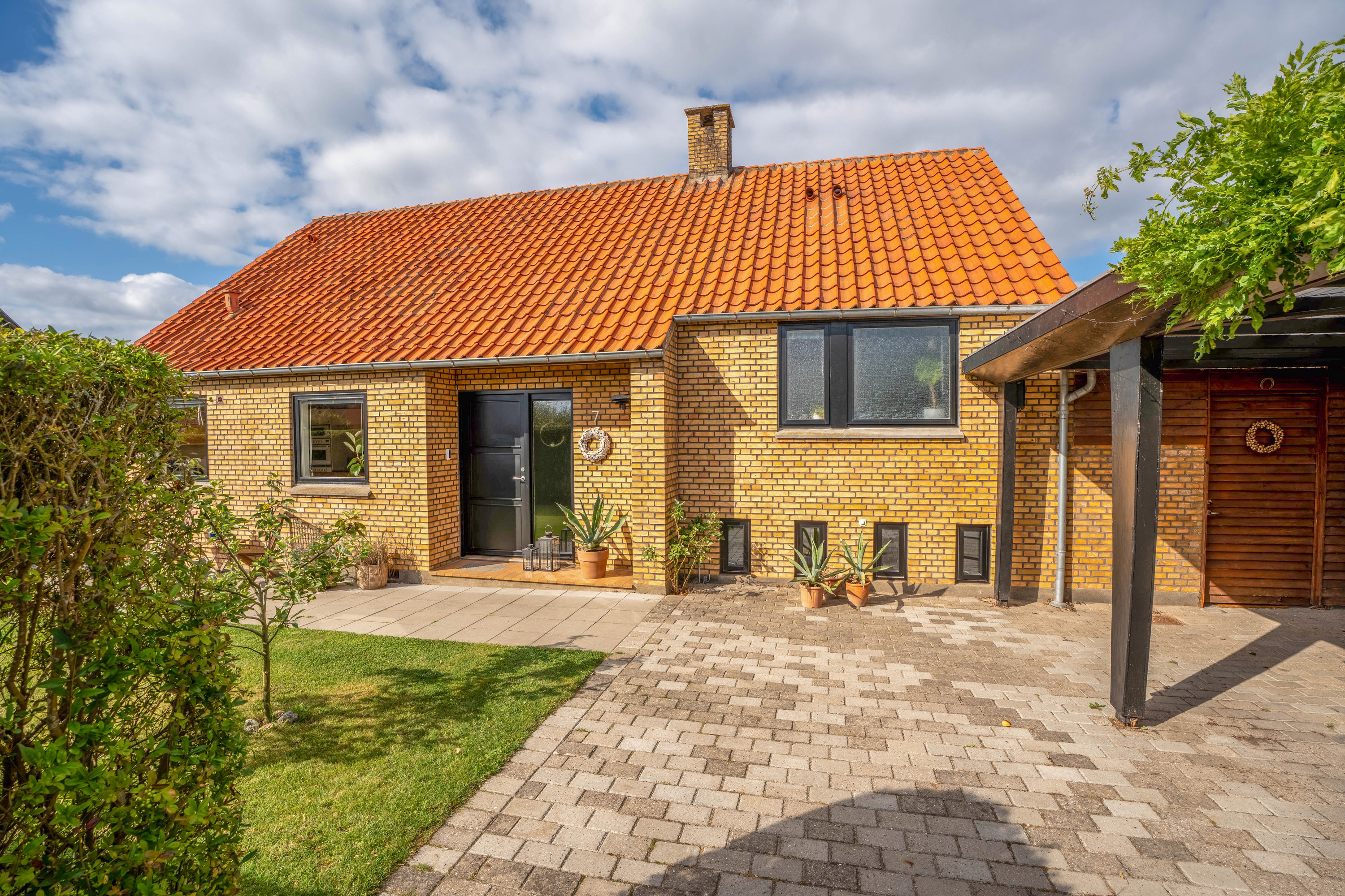 Fremhævet  billede i fuldskærmstilstand. Billede af Blomstervænget 7, 5610 Assens