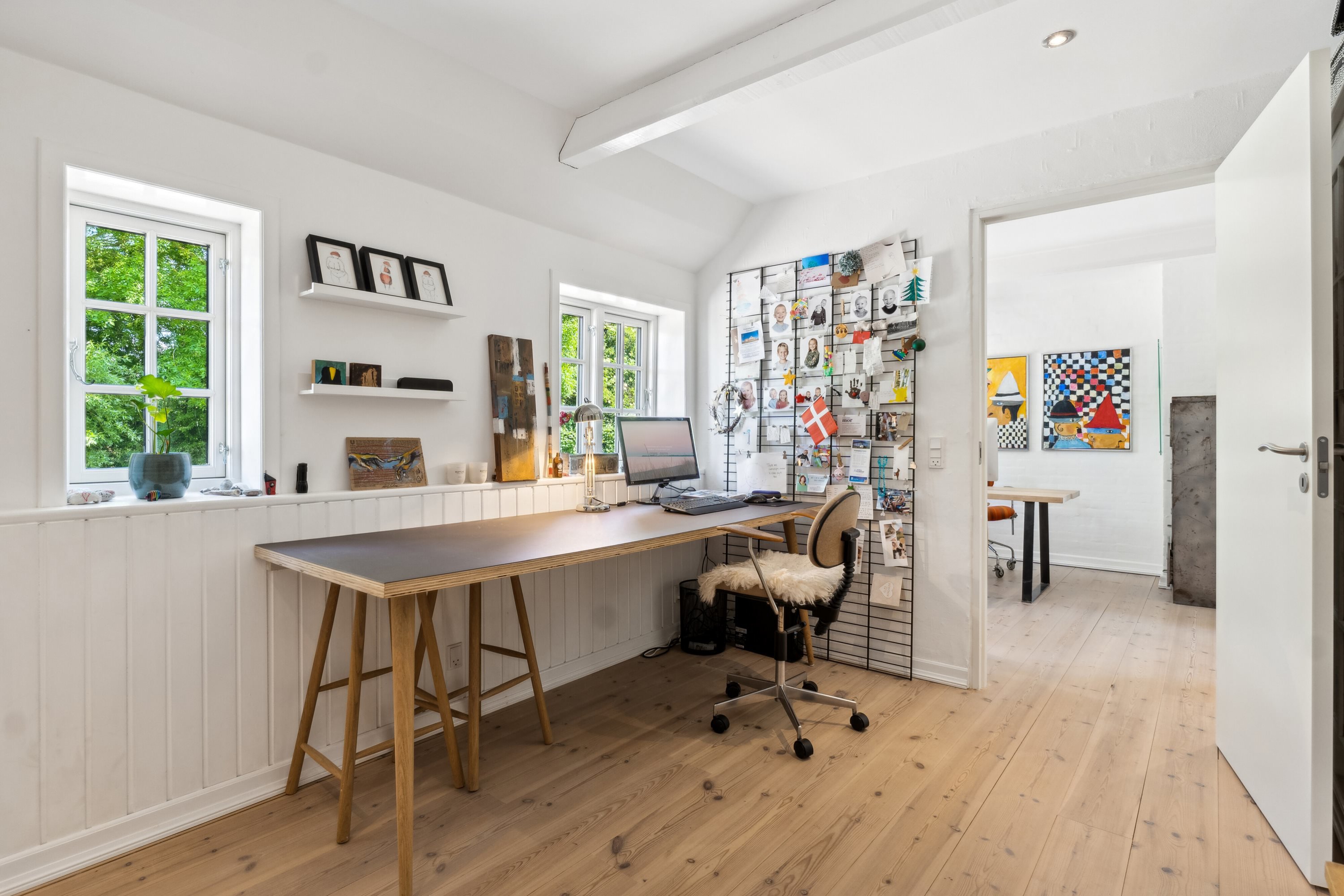 Fremhævet kontor billede i fuldskærmstilstand. Billede af Skovballevej 94, Tåsinge, 5700 Svendborg