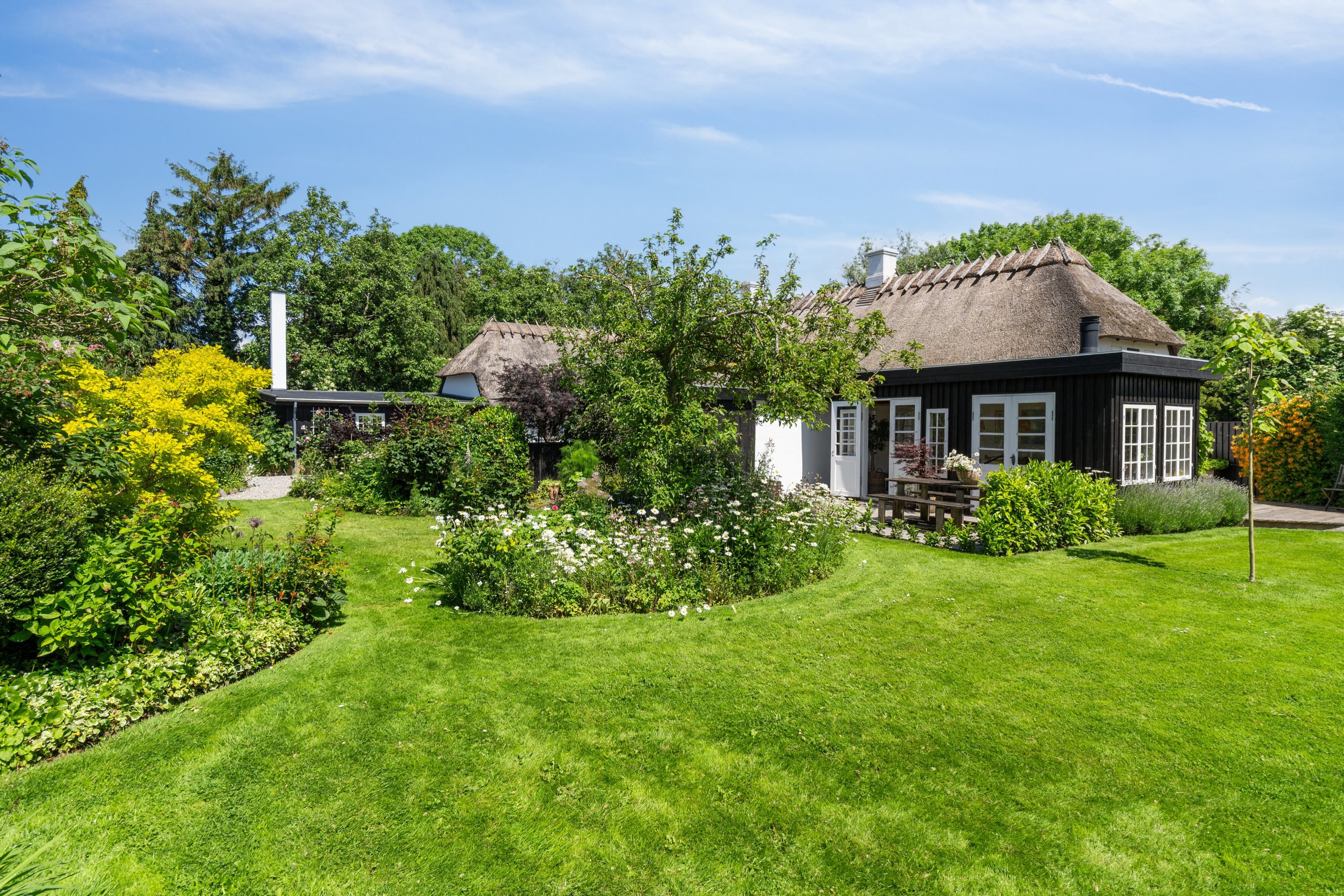 Fremhævet set fra haven billede i fuldskærmstilstand. Billede af Skovballevej 94, Tåsinge, 5700 Svendborg