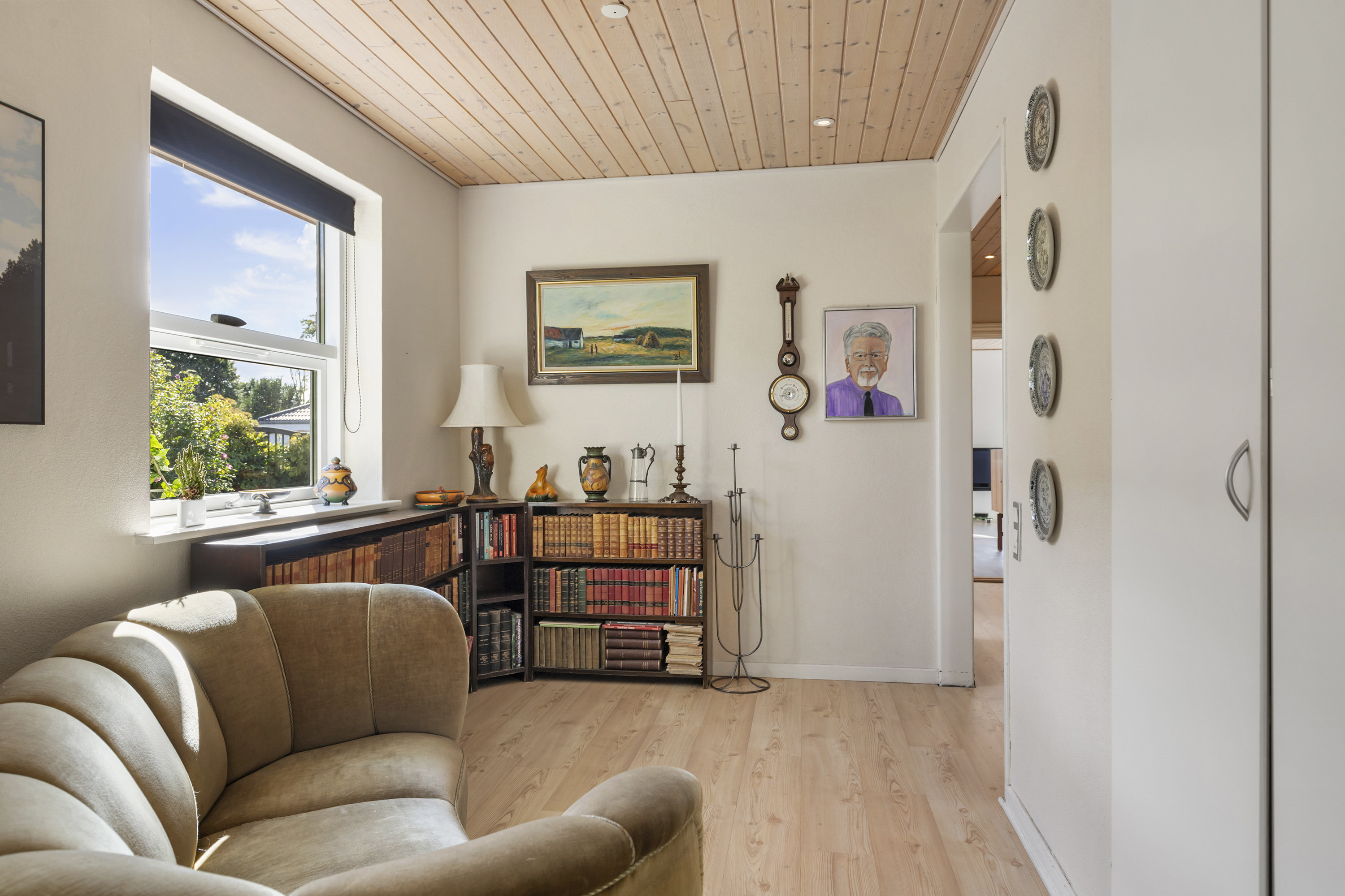 Fremhævet gang billede i fuldskærmstilstand. Billede af Park Alle 19, 9600 Aars