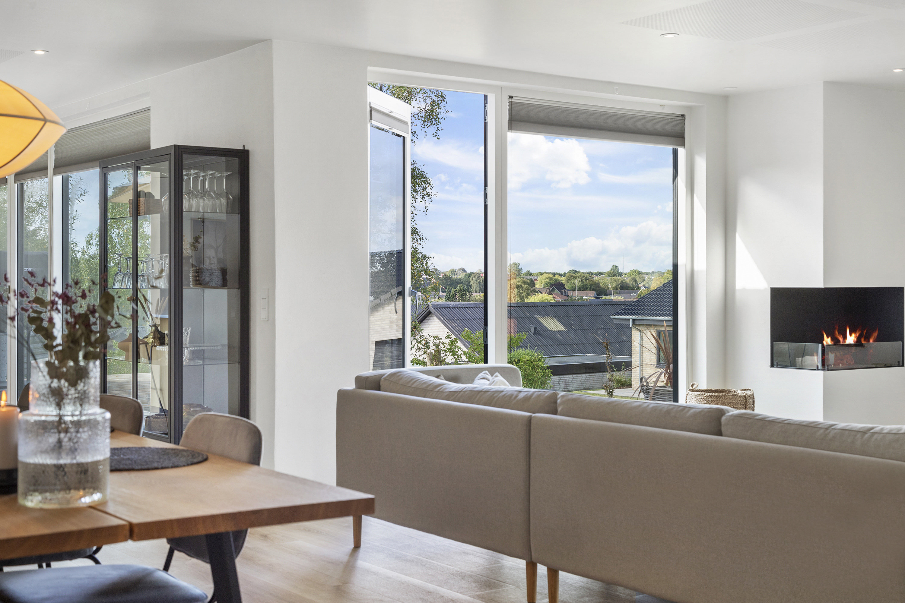 Fremhævet stue billede i fuldskærmstilstand. Billede af Dr. Louises Vej 6, 9600 Aars