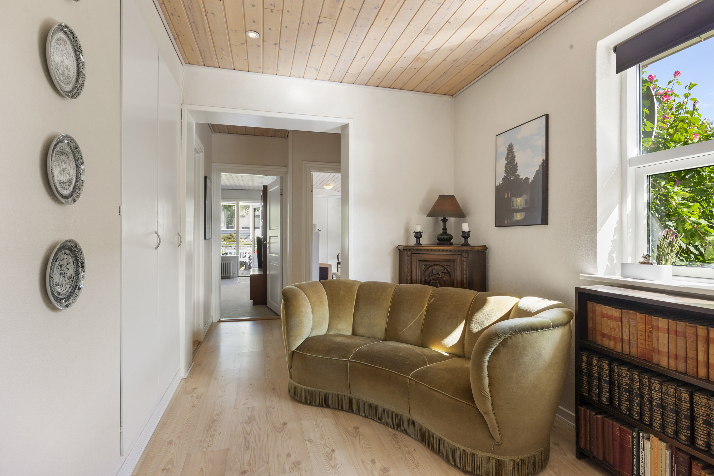 Fremhævet gang billede i fuldskærmstilstand. Billede af Park Alle 19, 9600 Aars