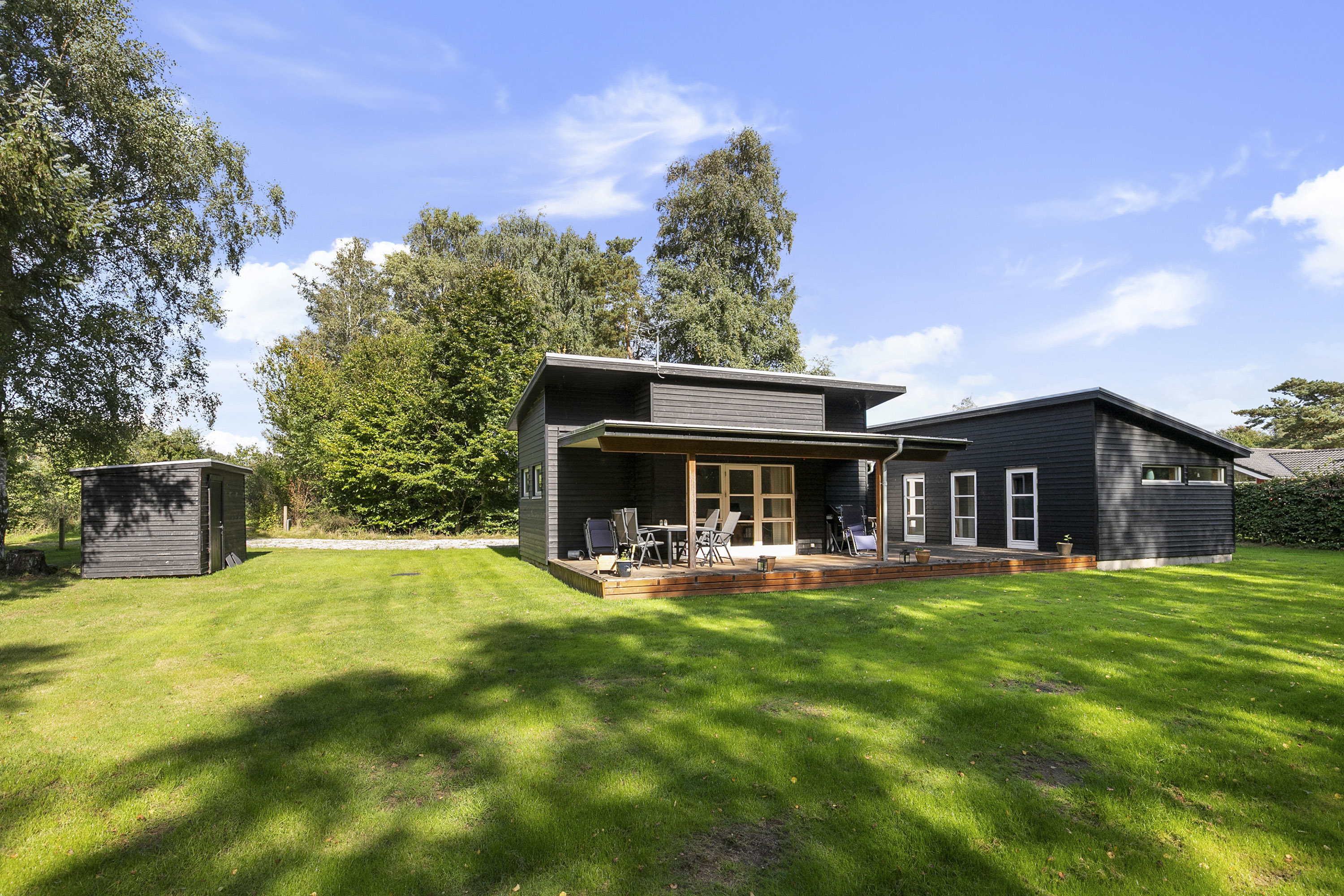 Fremhævet facade billede i fuldskærmstilstand. Billede af Ramshule 46, Lovns, 9640 Farsø